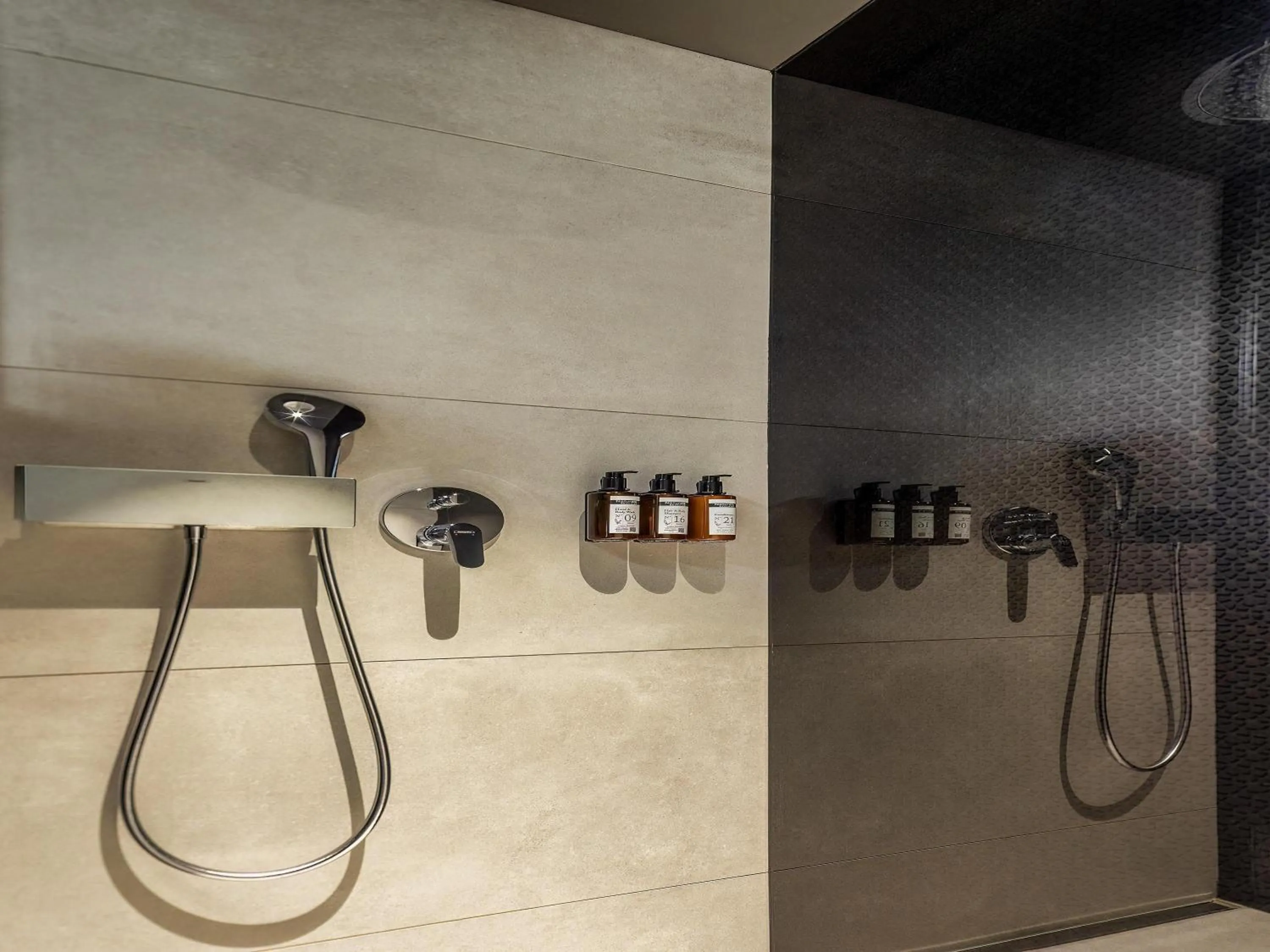 Bedroom in Mövenpick Zagreb