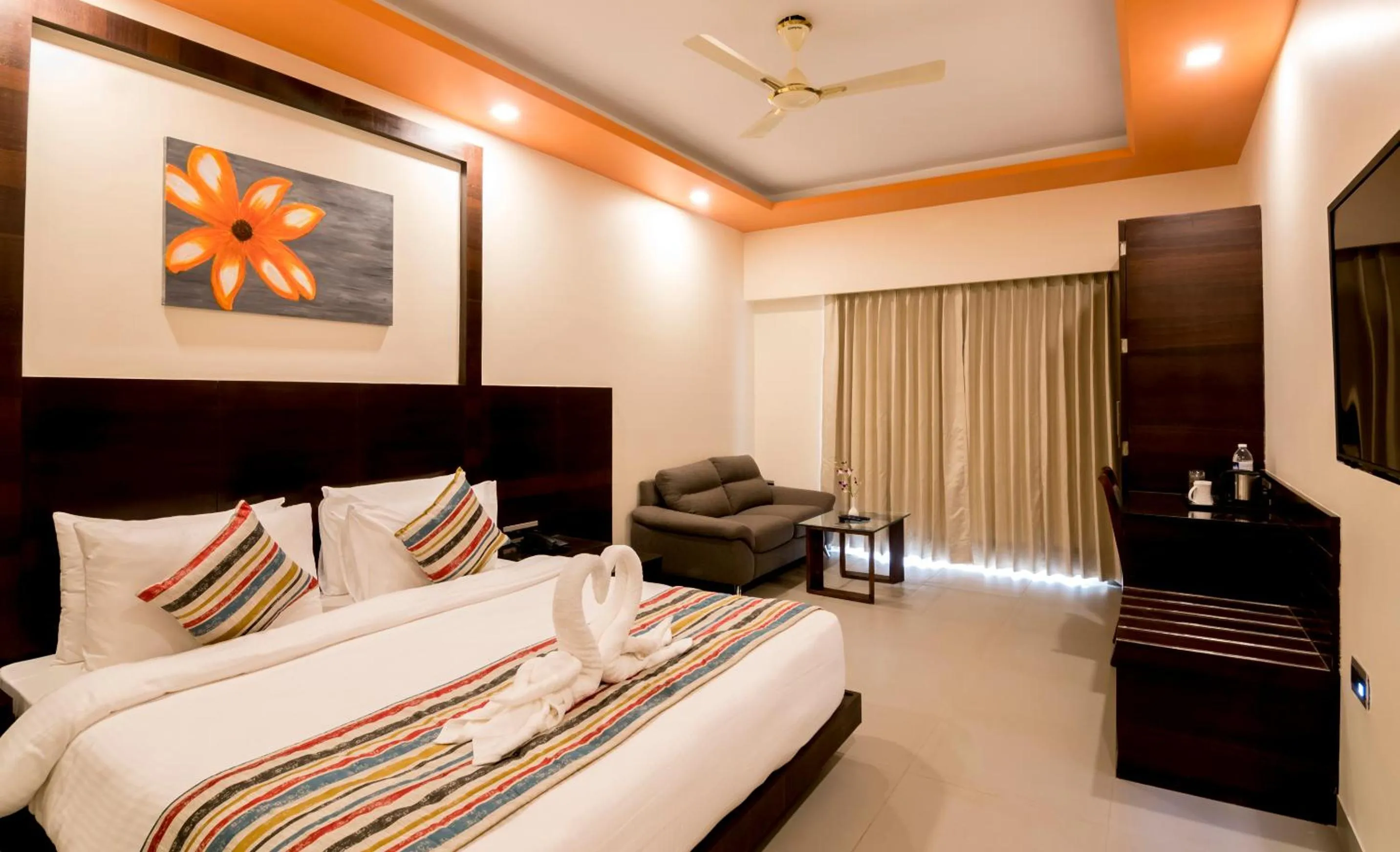Photo of the whole room, Bed in Regenta Central North Goa, Arpora