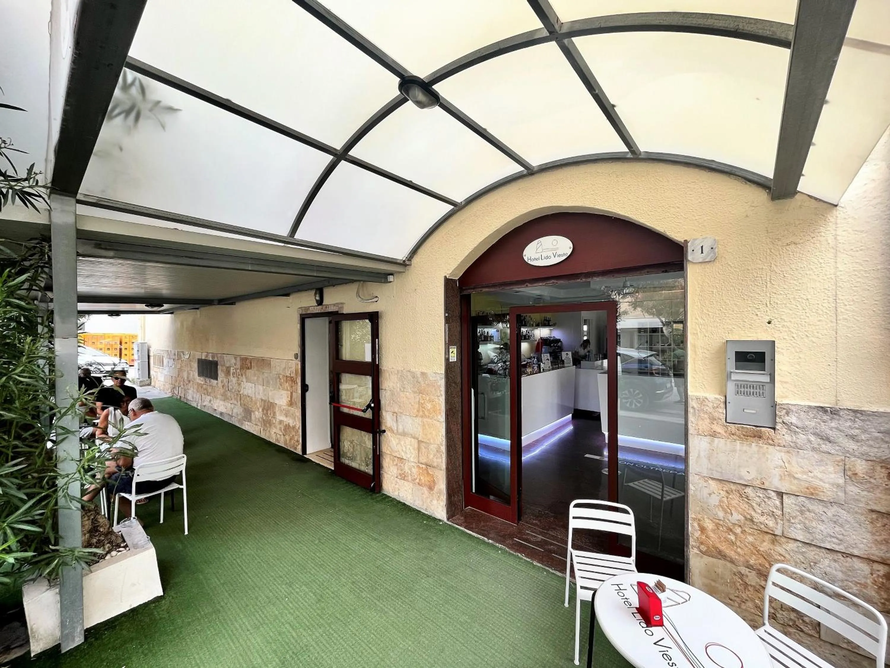 Patio in Hotel Lido Vieste