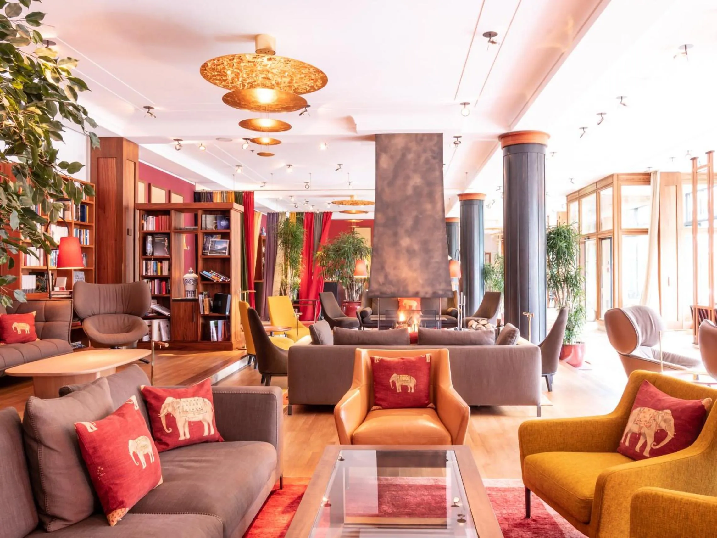 Lounge or bar in Schloss Elmau Luxury Spa Retreat & Cultural Hideaway