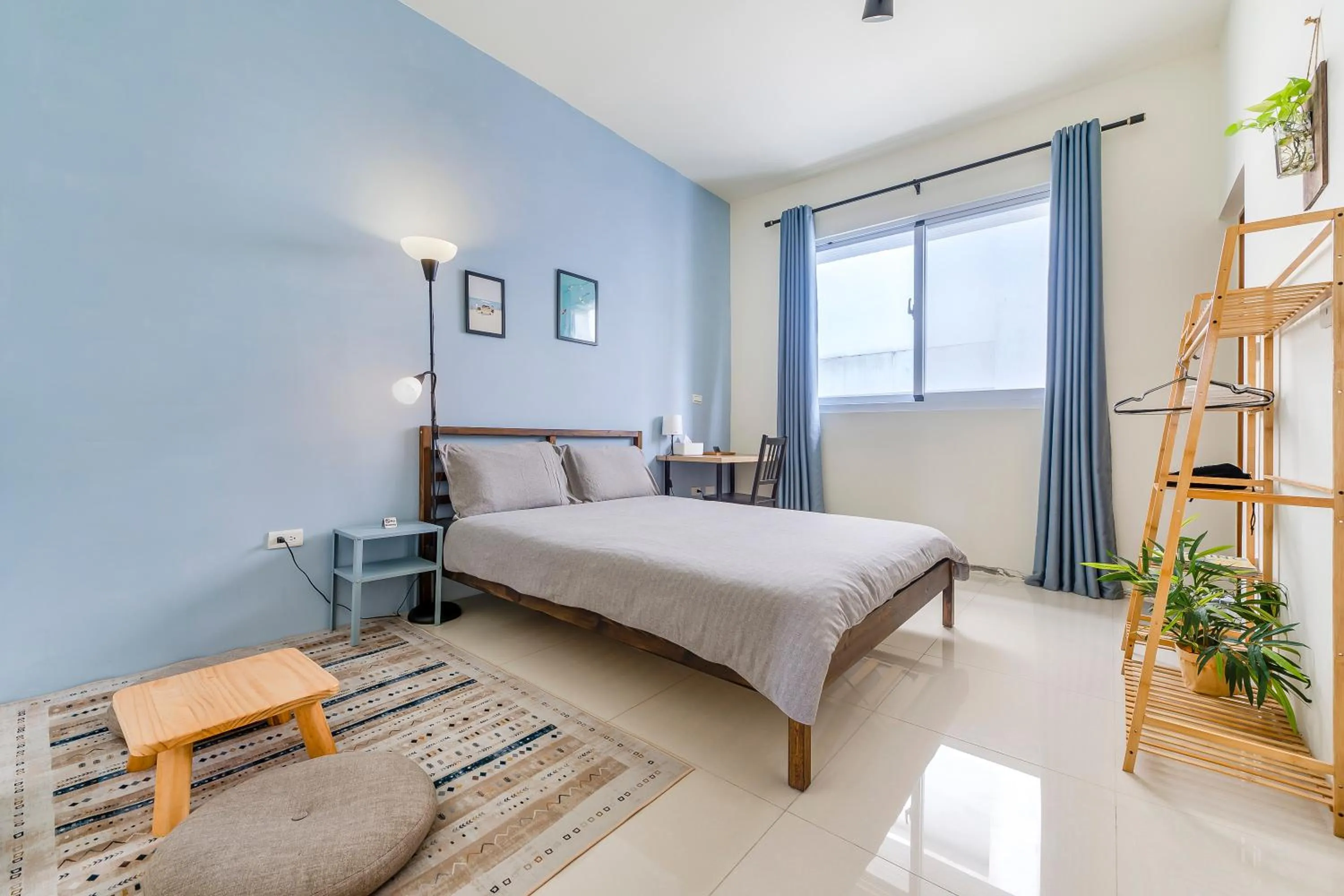 Photo of the whole room, Bed in Surf house