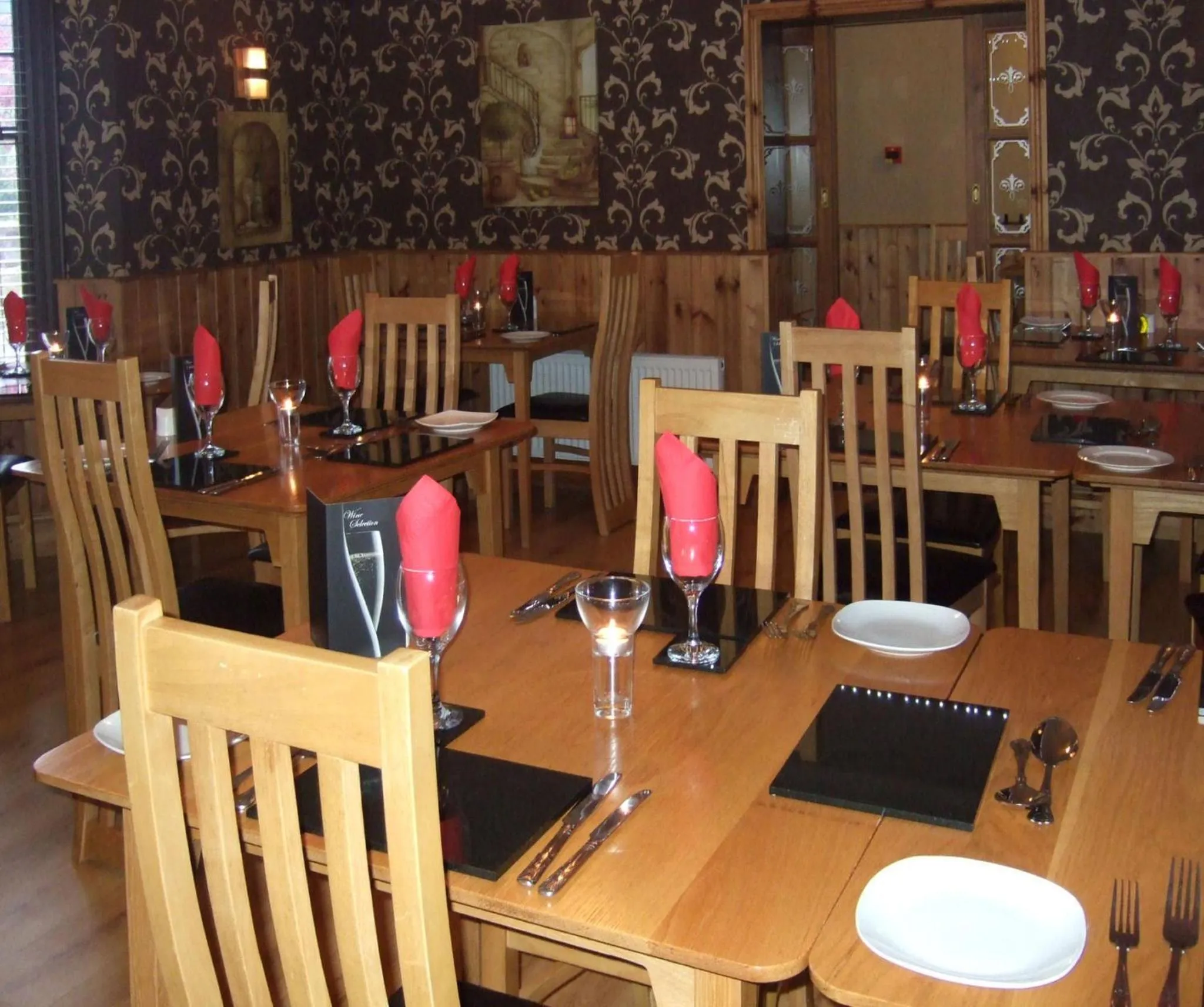 Restaurant/places to eat in Grosvenor Hotel