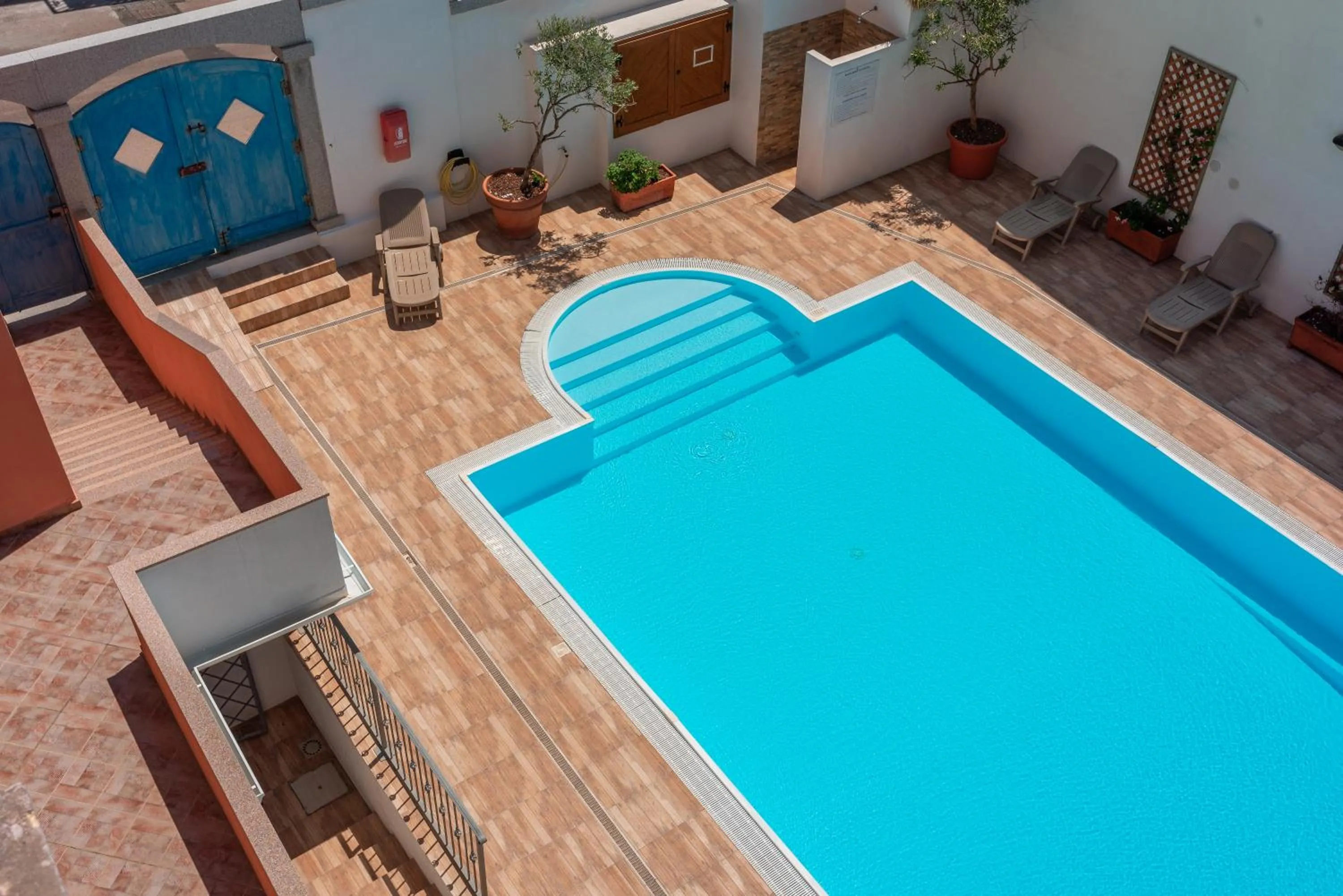 Swimming pool in Cristal Blu