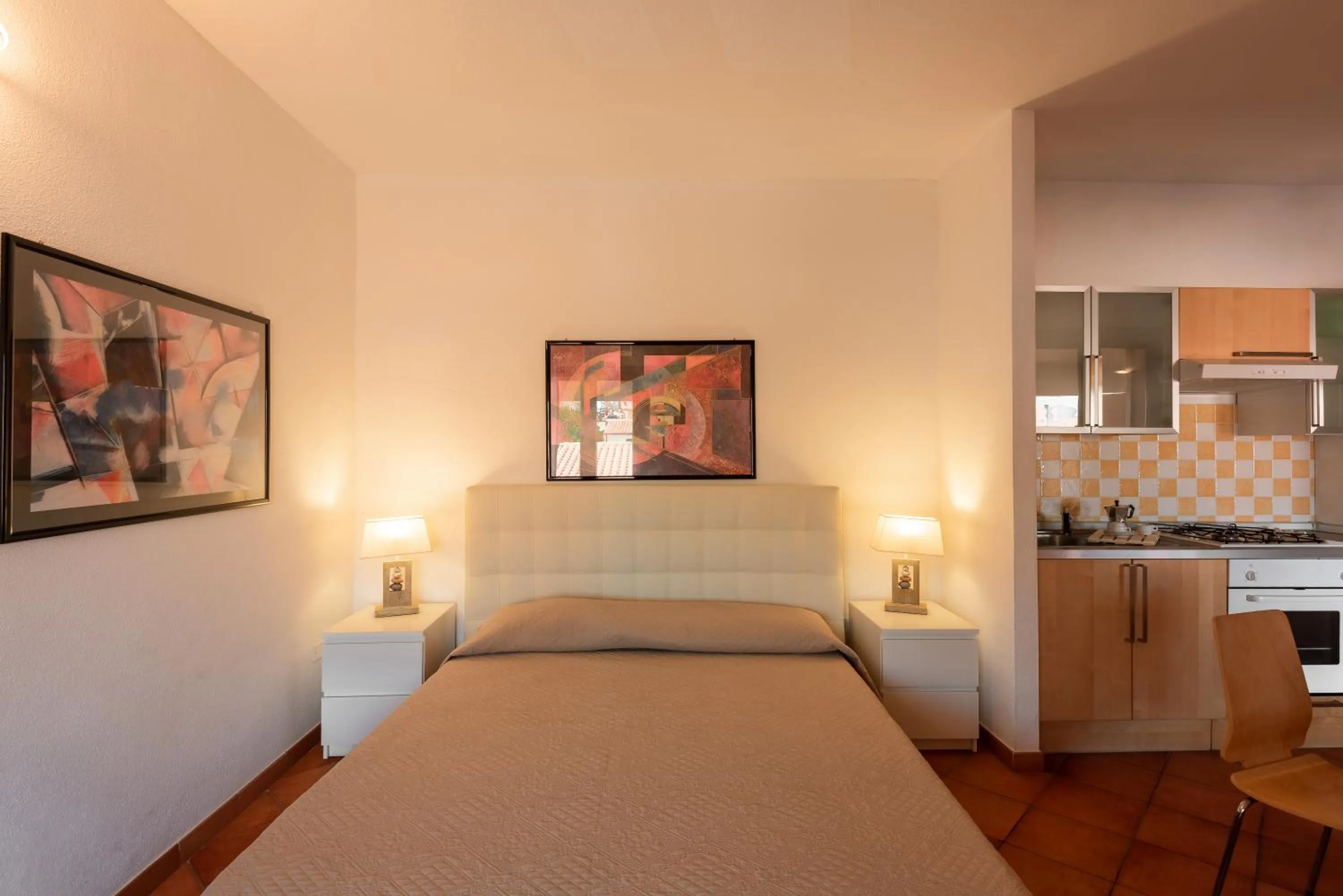 Kitchen or kitchenette, Bed in Cristal Blu