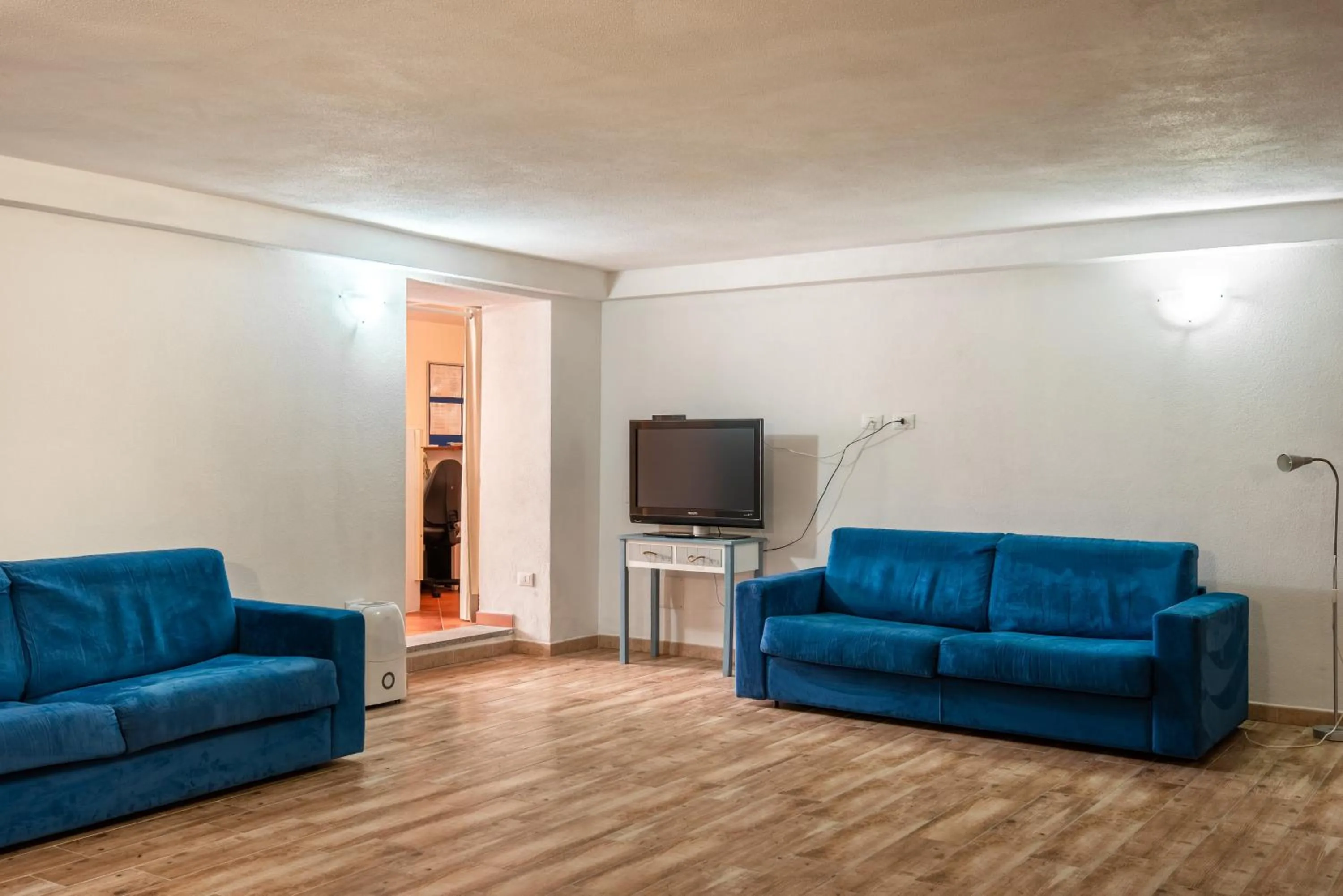 Communal lounge/ TV room in Cristal Blu