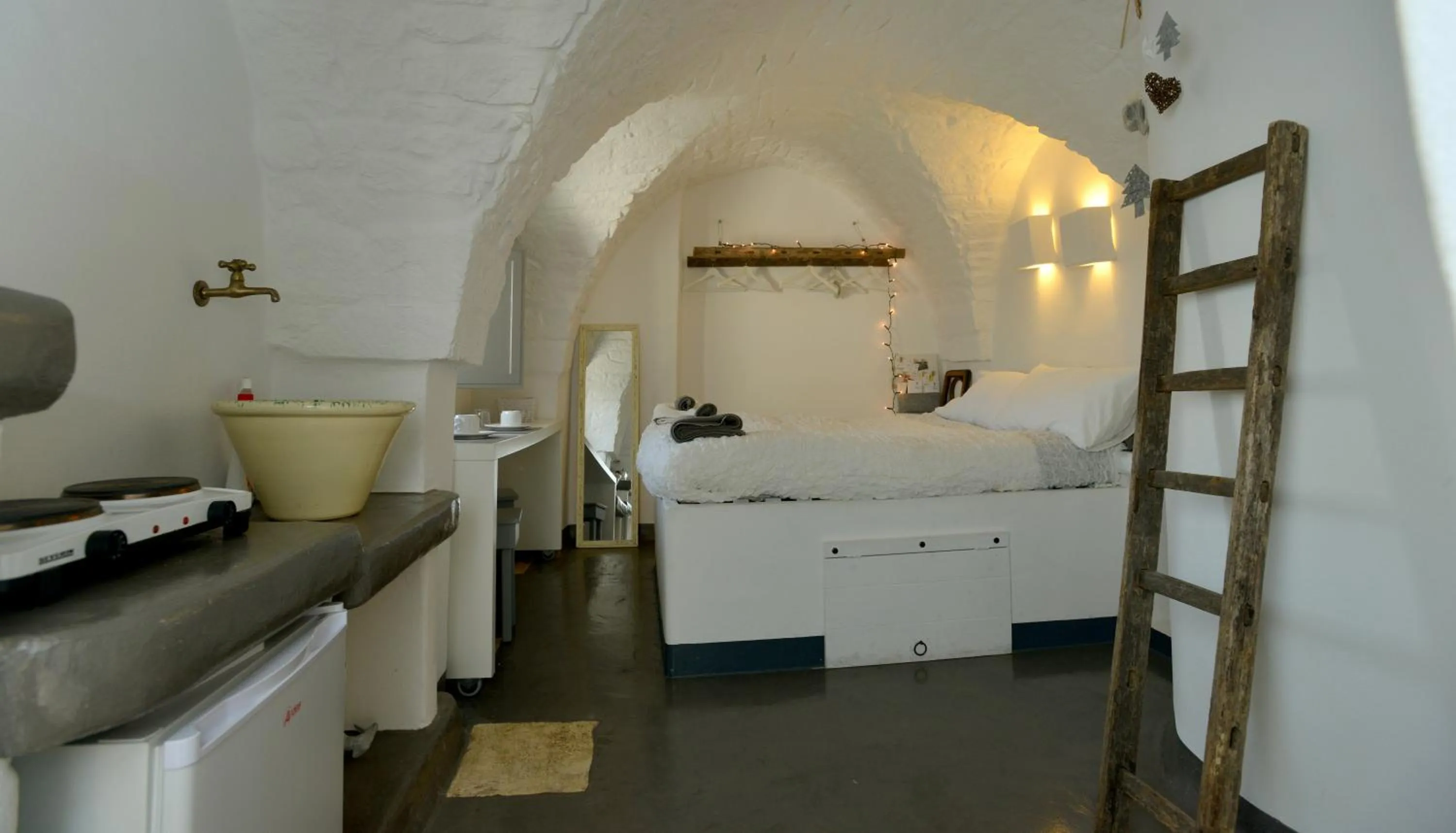 Photo of the whole room in I 7 Archi Guest House