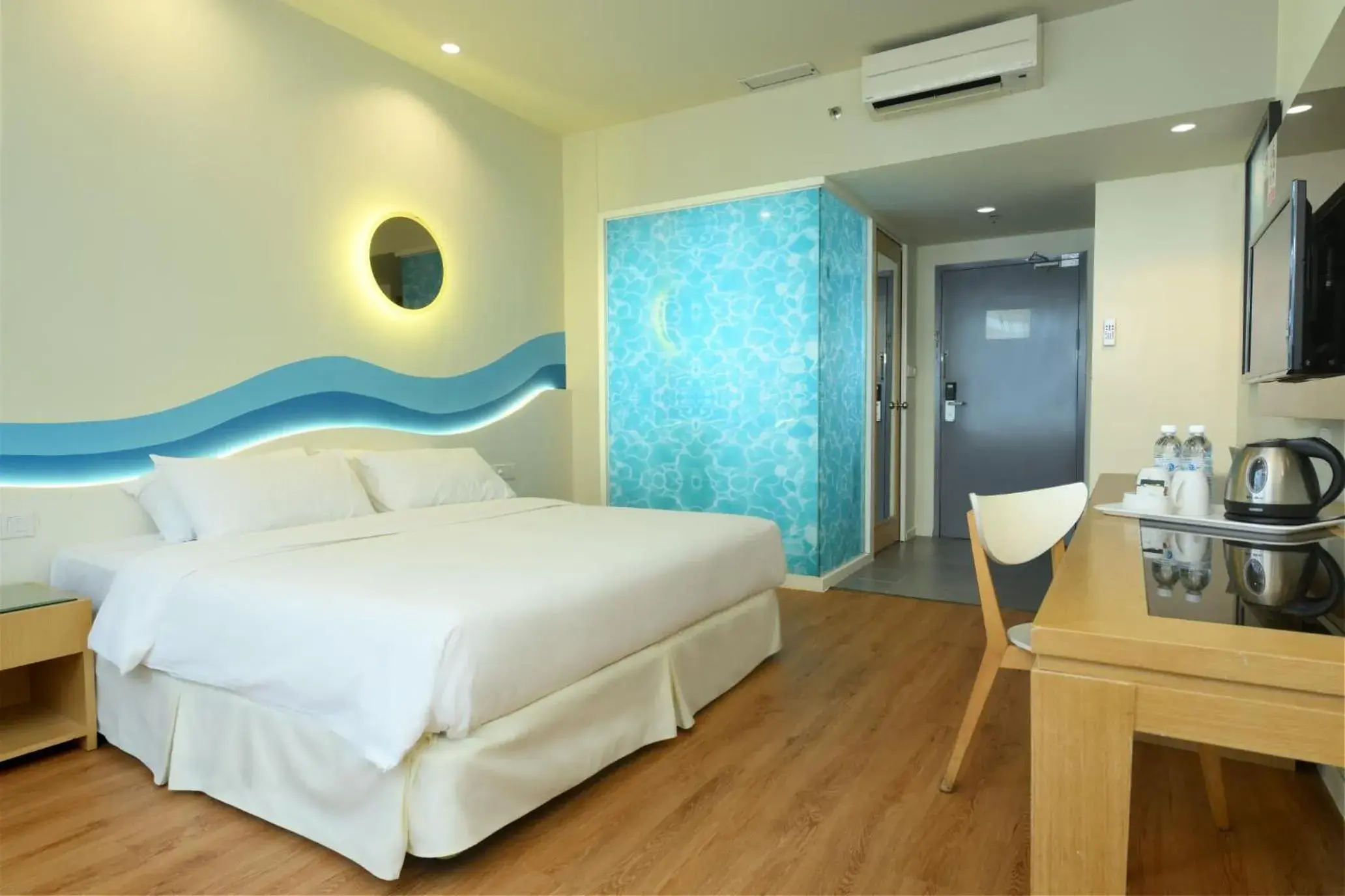 View (from property/room), Bed in Oceania Hotel View (from property/room), Bed in Oceania Hotel