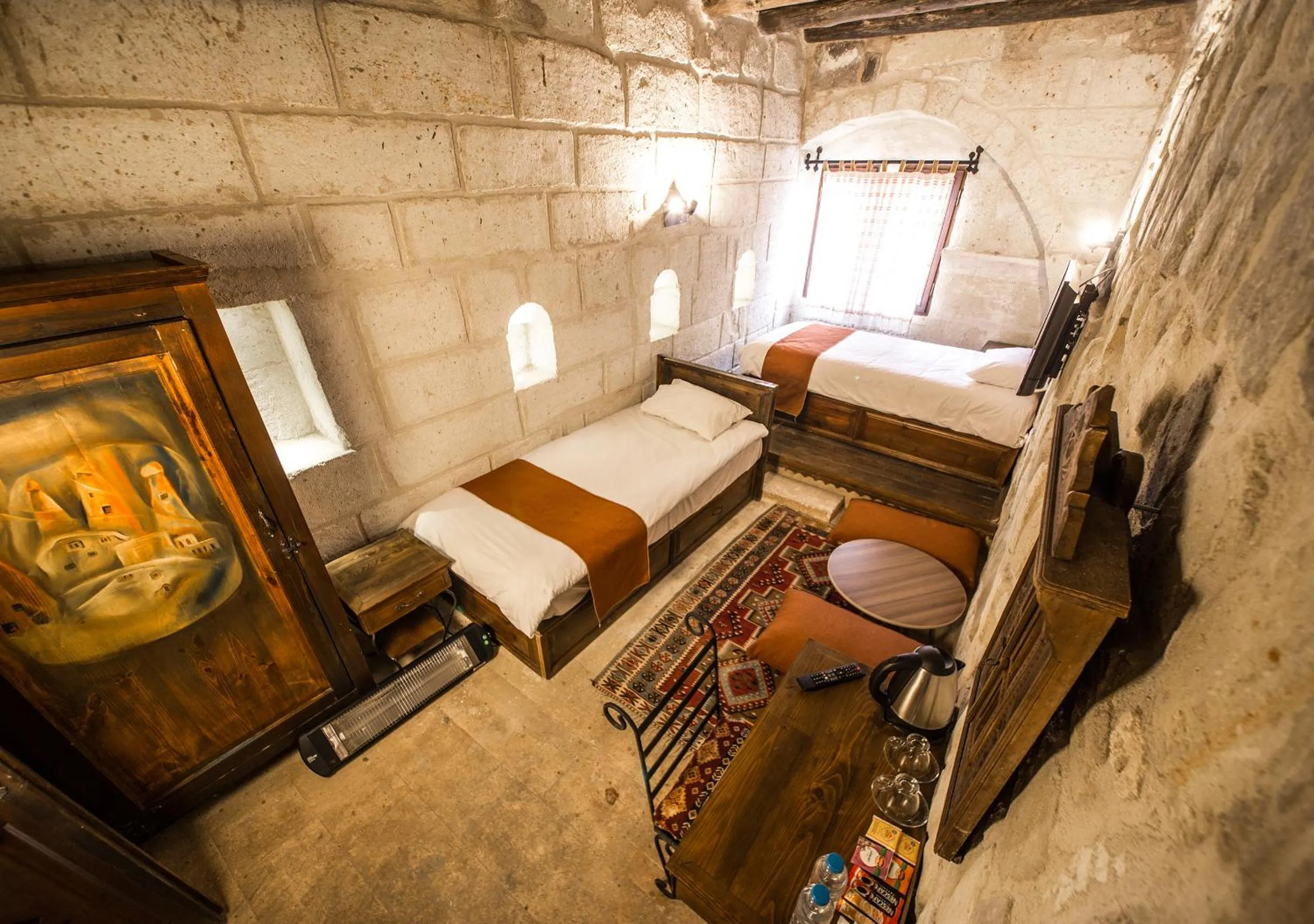 Photo of the whole room in Harkasos Cave Hotel