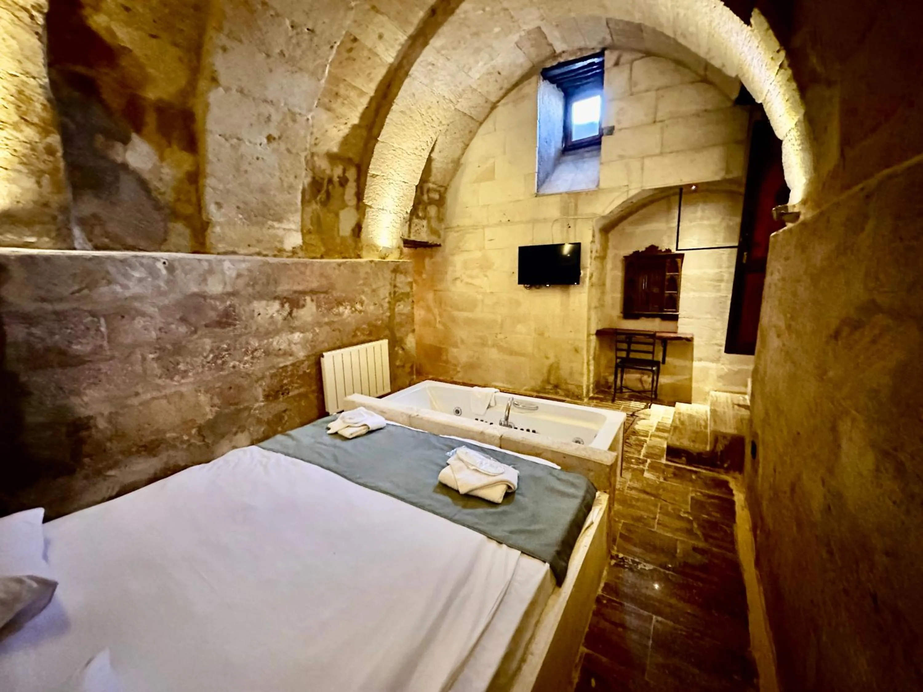 Photo of the whole room in Harkasos Cave Hotel