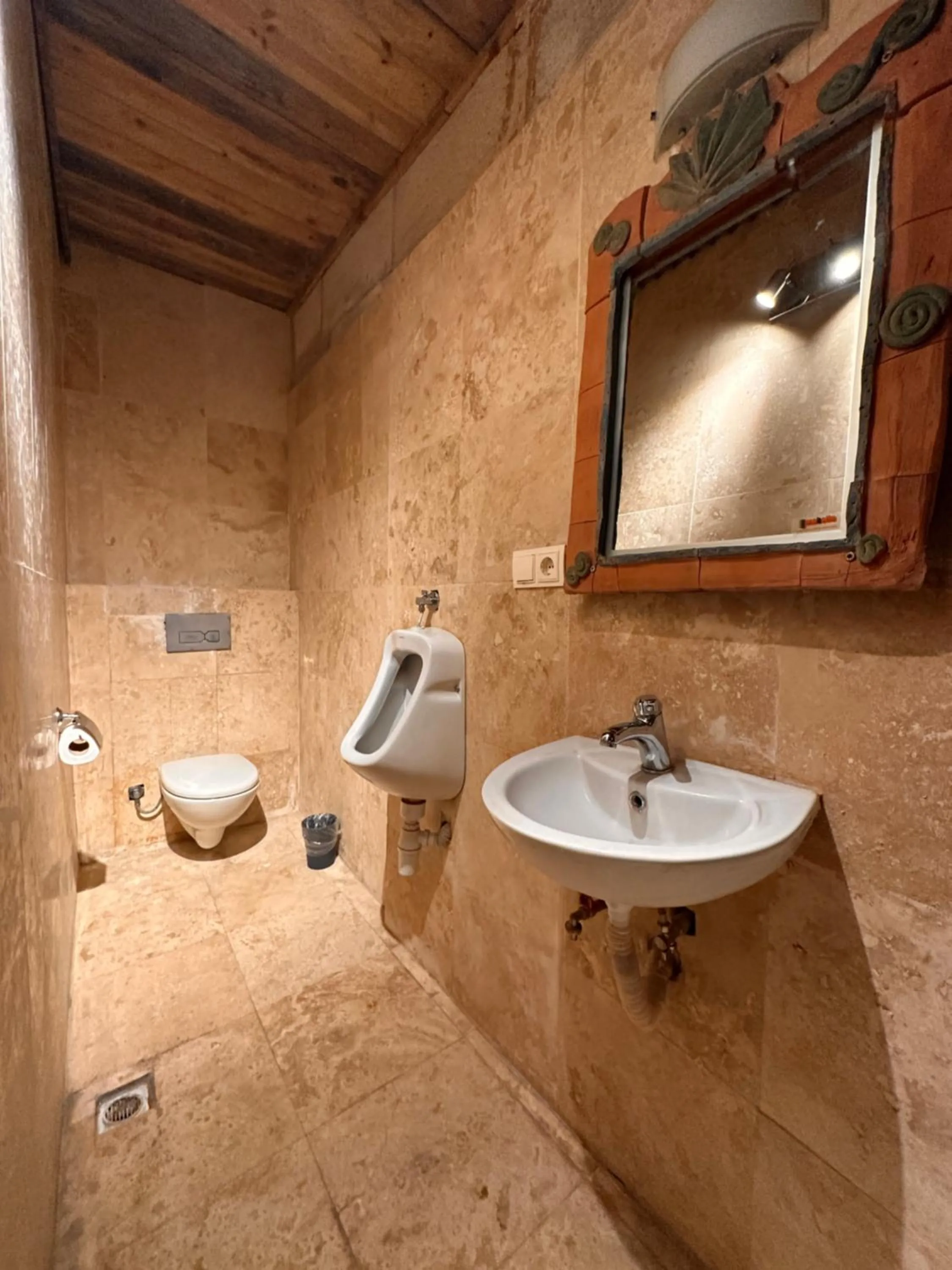 Toilet in Harkasos Cave Hotel