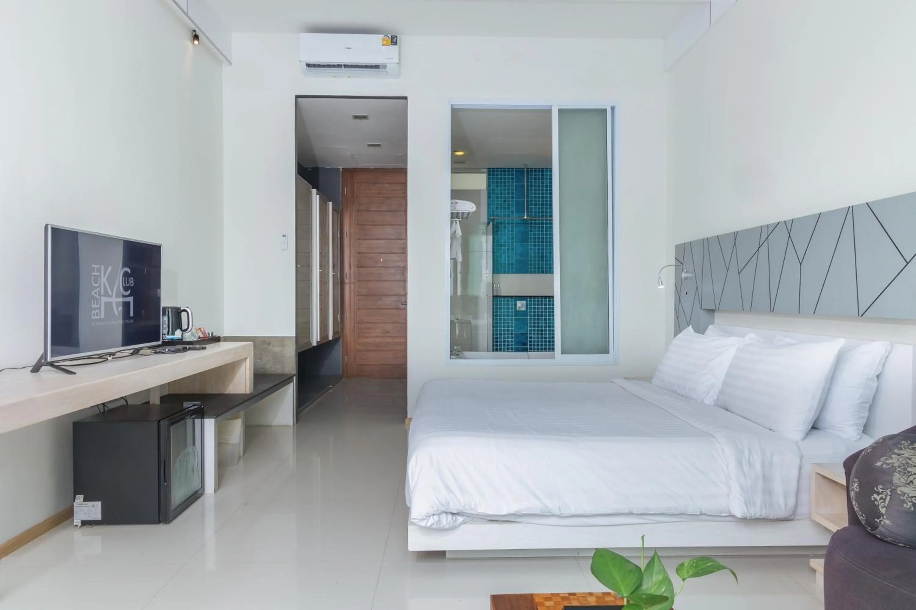 Bedroom, Bed in KC Beach Club & Pool Villas