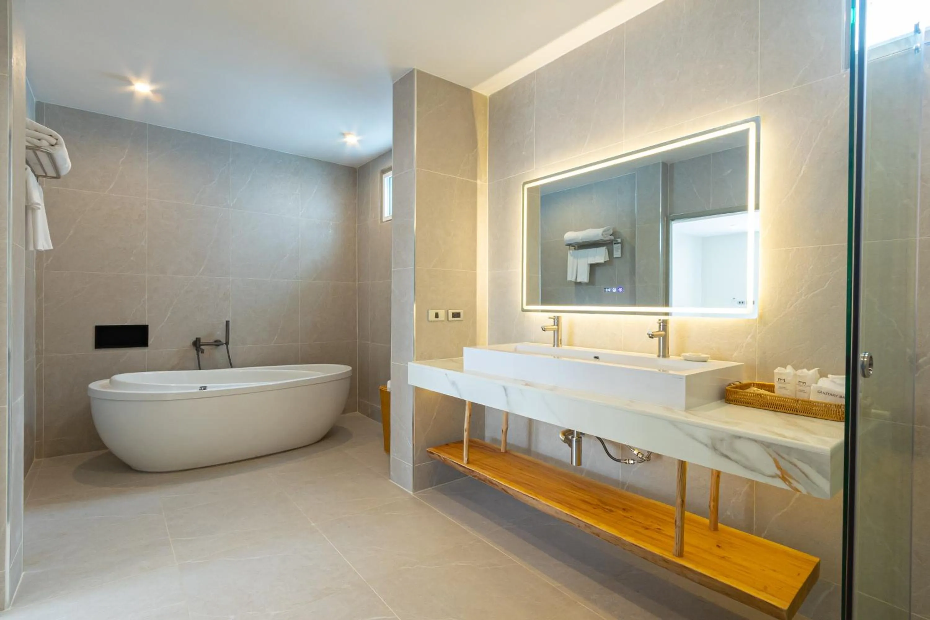 Bath in KC Beach Club & Pool Villas