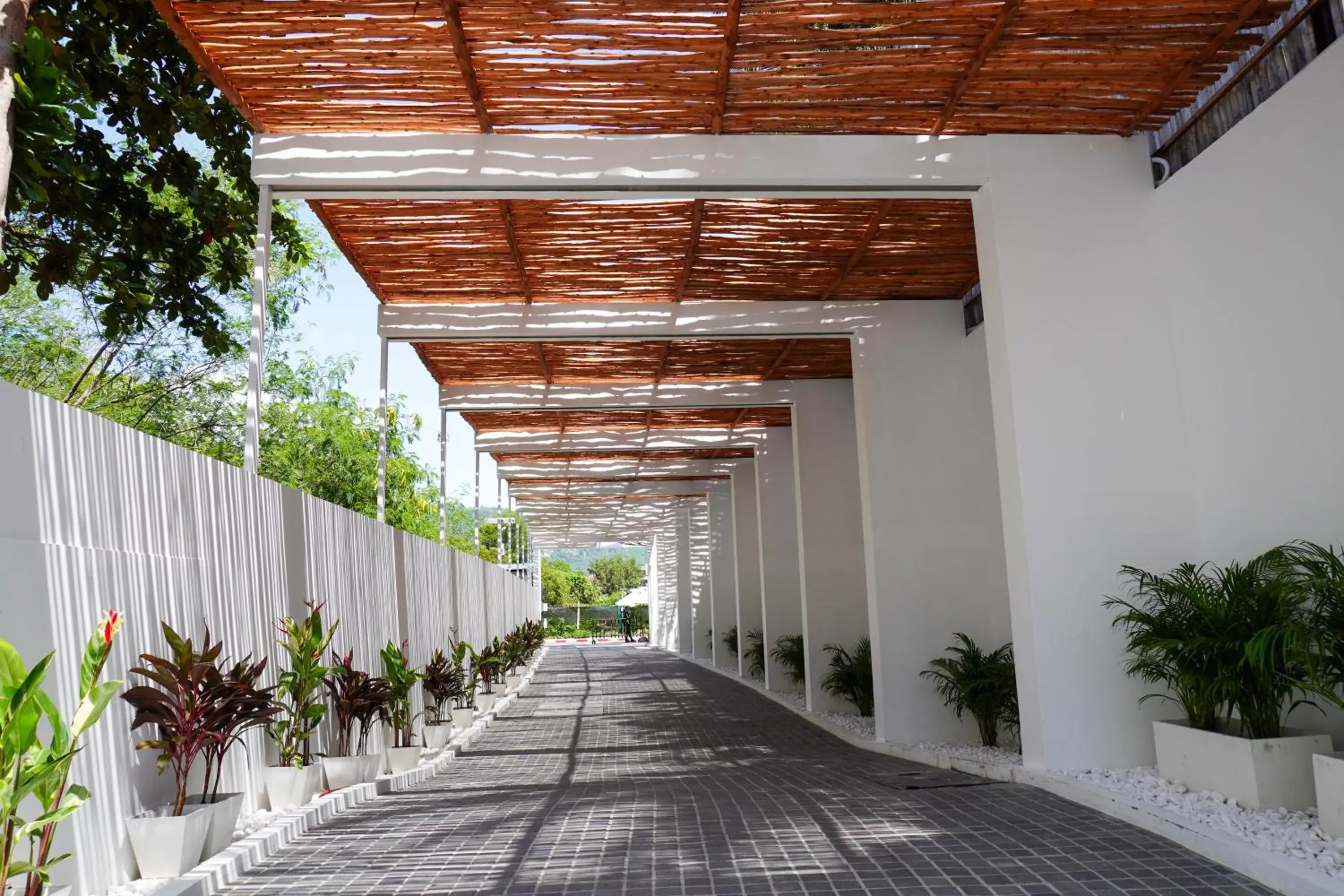 Facade/entrance in KC Beach Club & Pool Villas Facade/entrance in KC Beach Club & Pool Villas