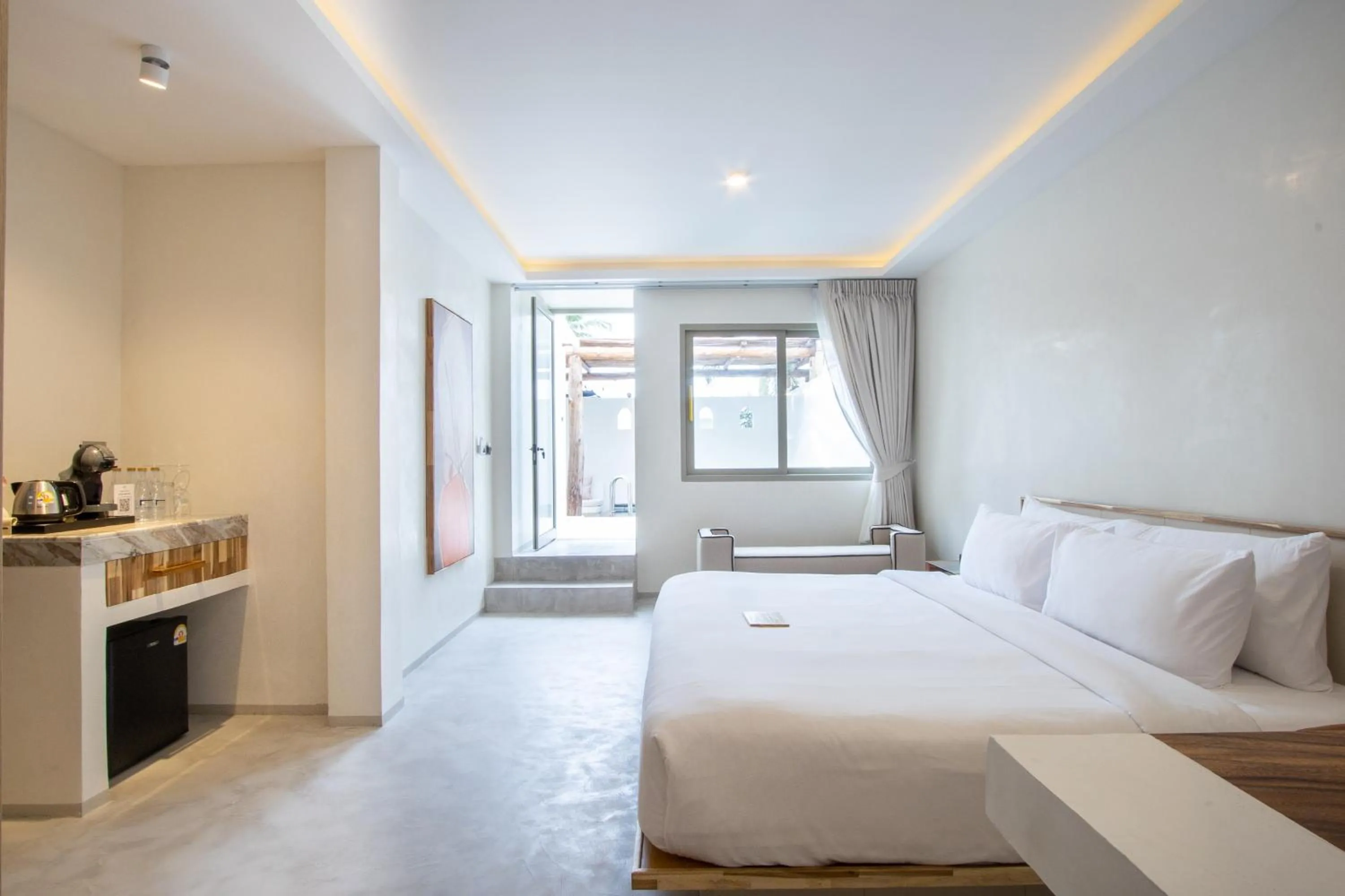 Coffee/tea facilities, Bed in KC Beach Club & Pool Villas