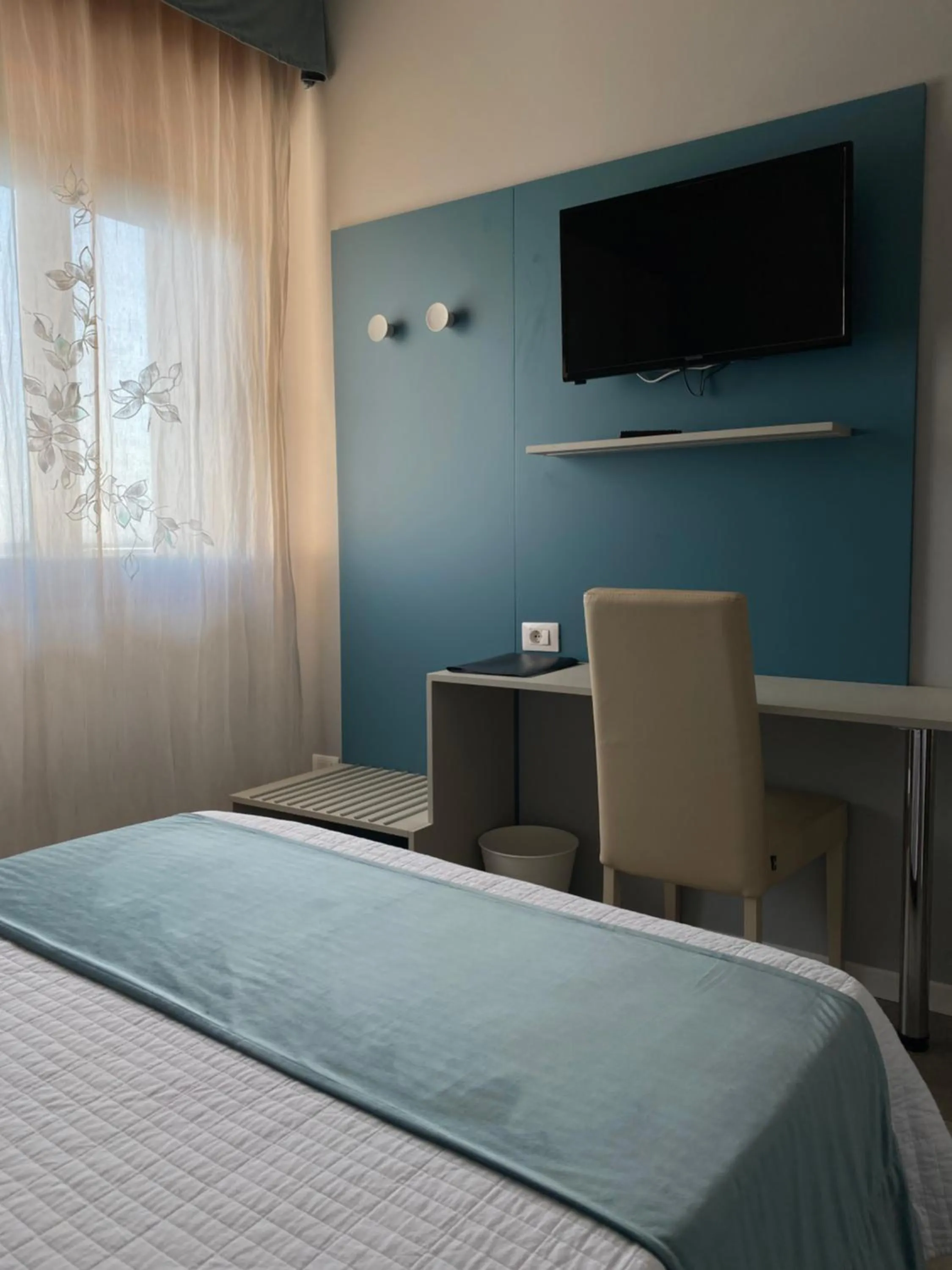 TV and multimedia, Bed in Hotel Master