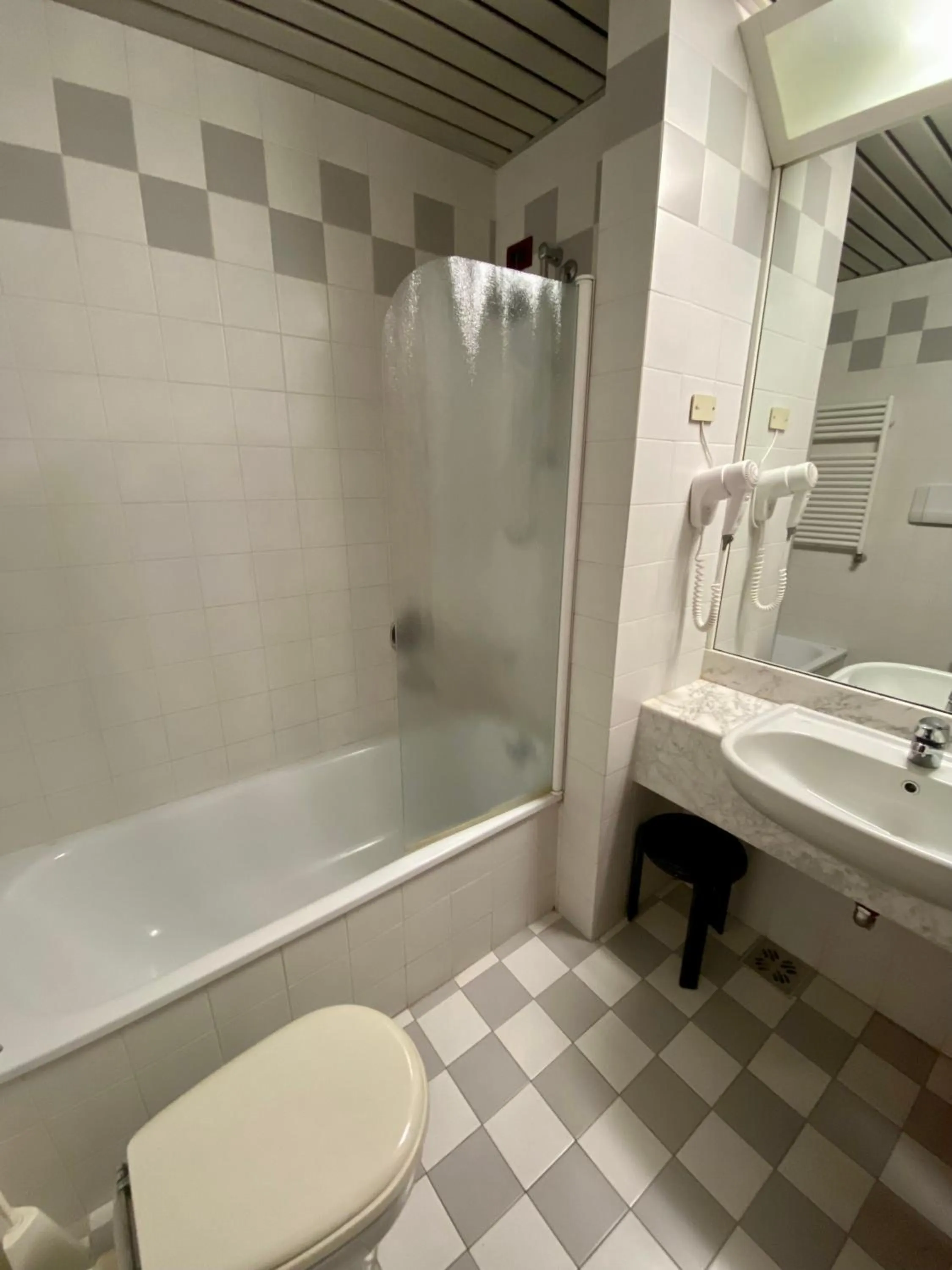 Bath in Hotel Master