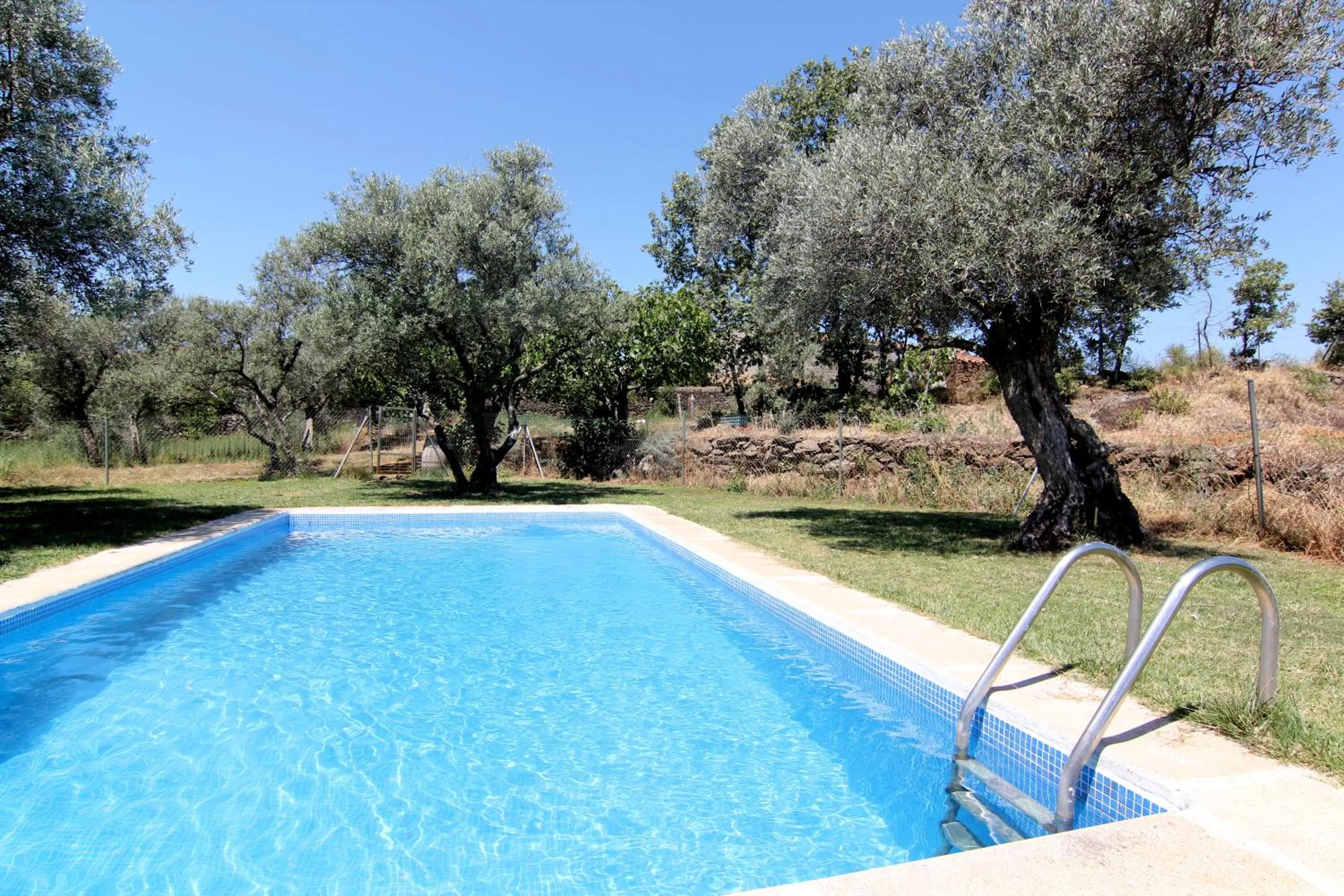 Day in Hotel Rural Hojaranzos