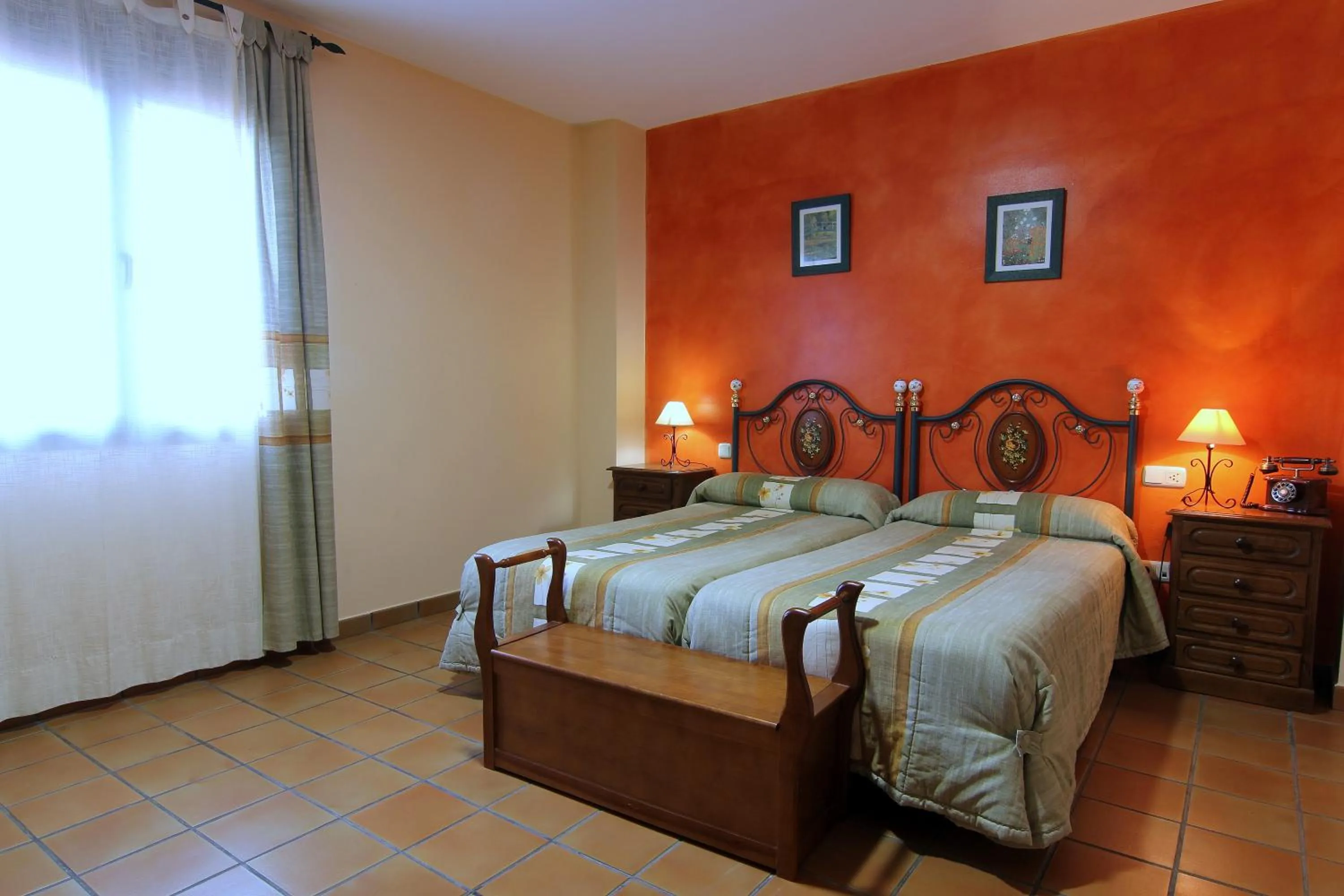 Day, Bed in Hotel Rural Hojaranzos