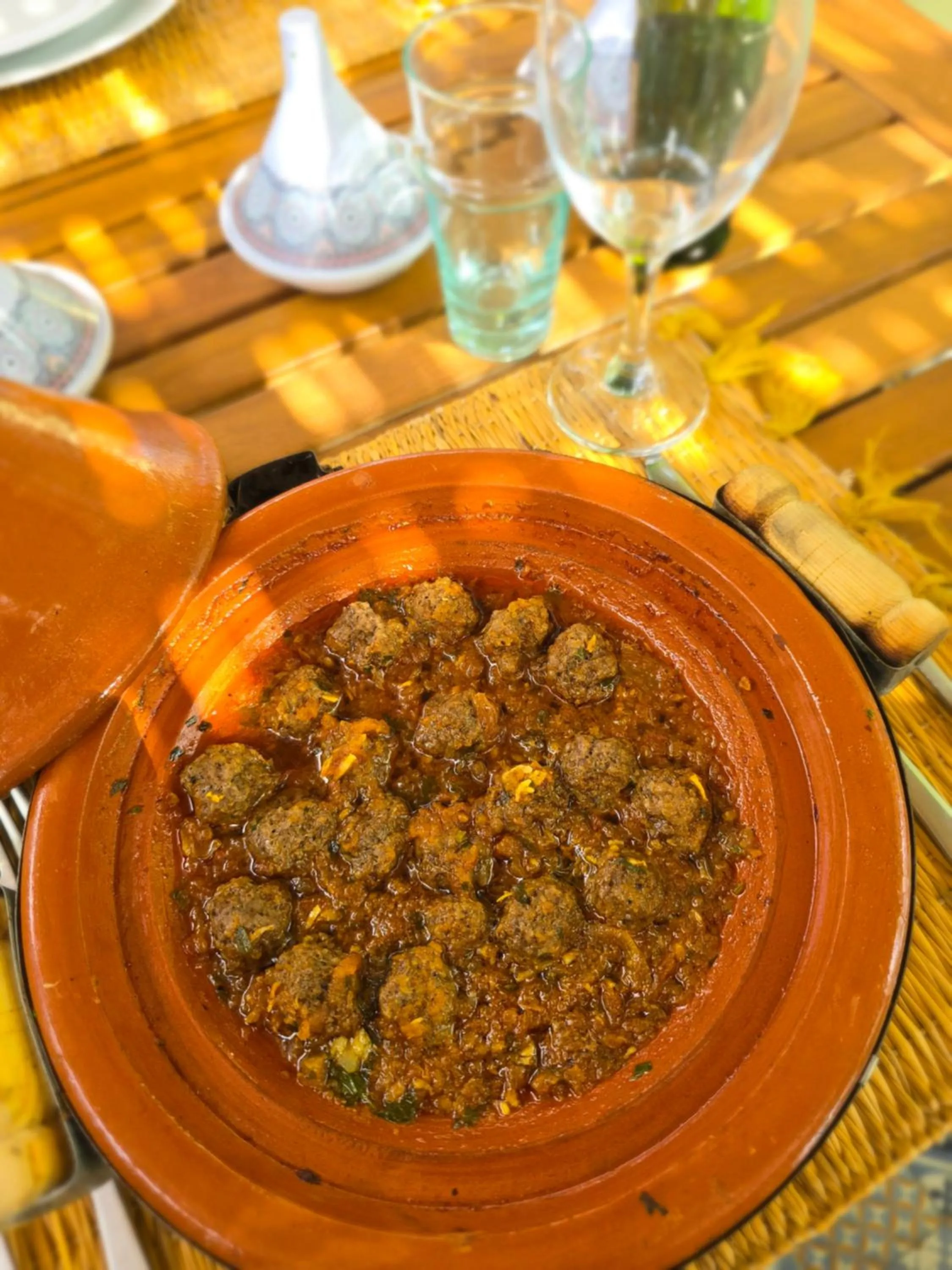 Restaurant/places to eat in Riad O LY