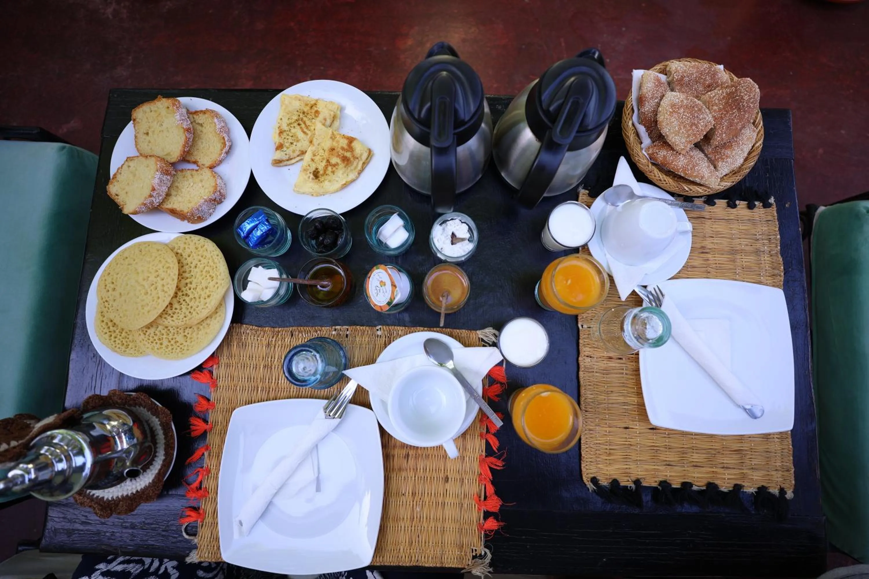 Restaurant/places to eat in Riad O LY