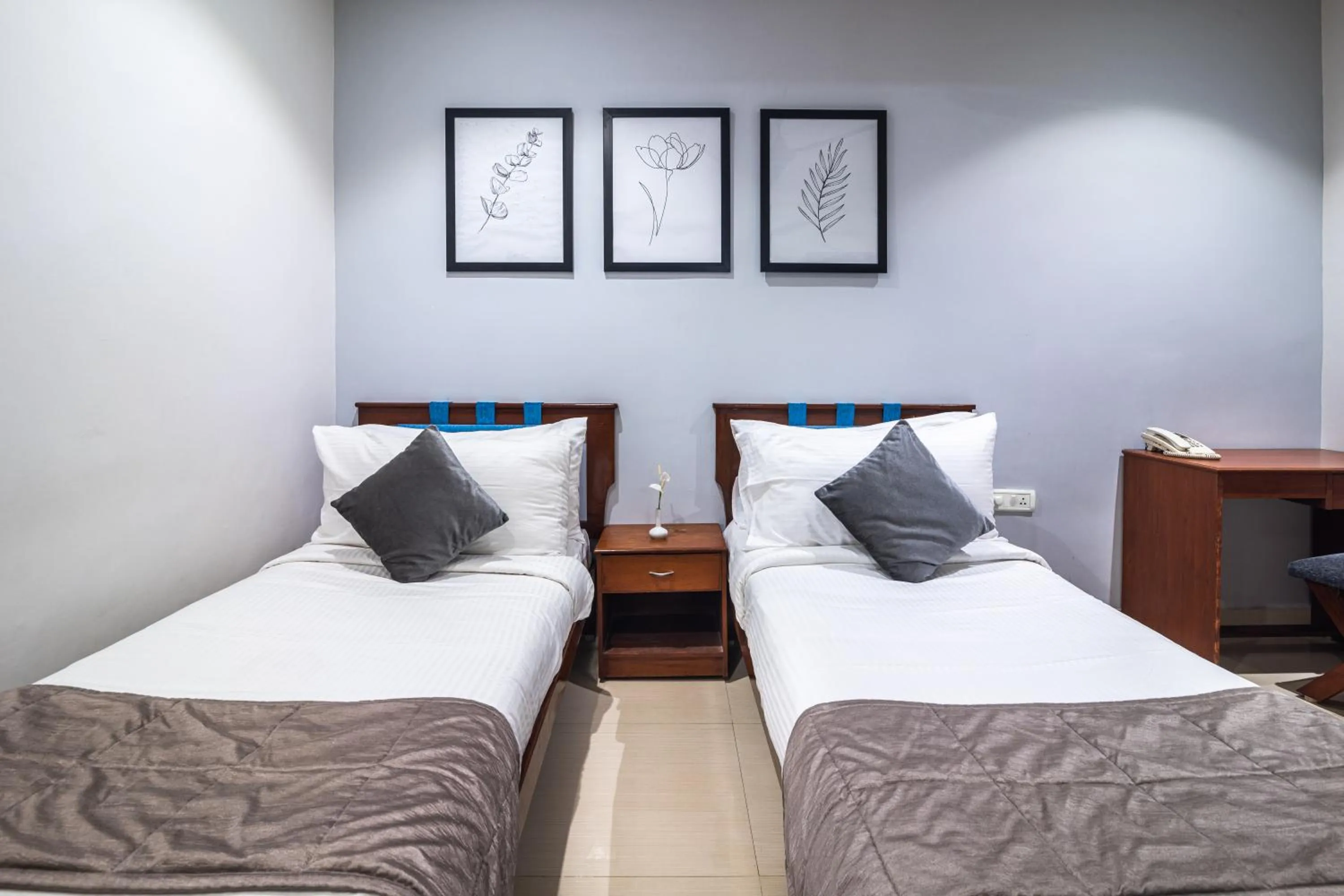 Bedroom, Bed in Aashreya Suites Tiruvannamalai