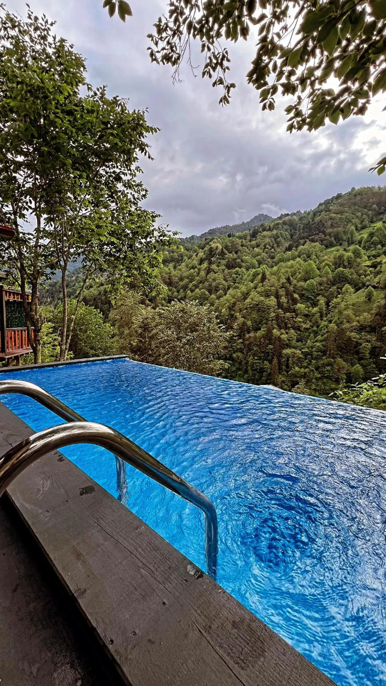 Swimming pool in bungalove tatil köyü