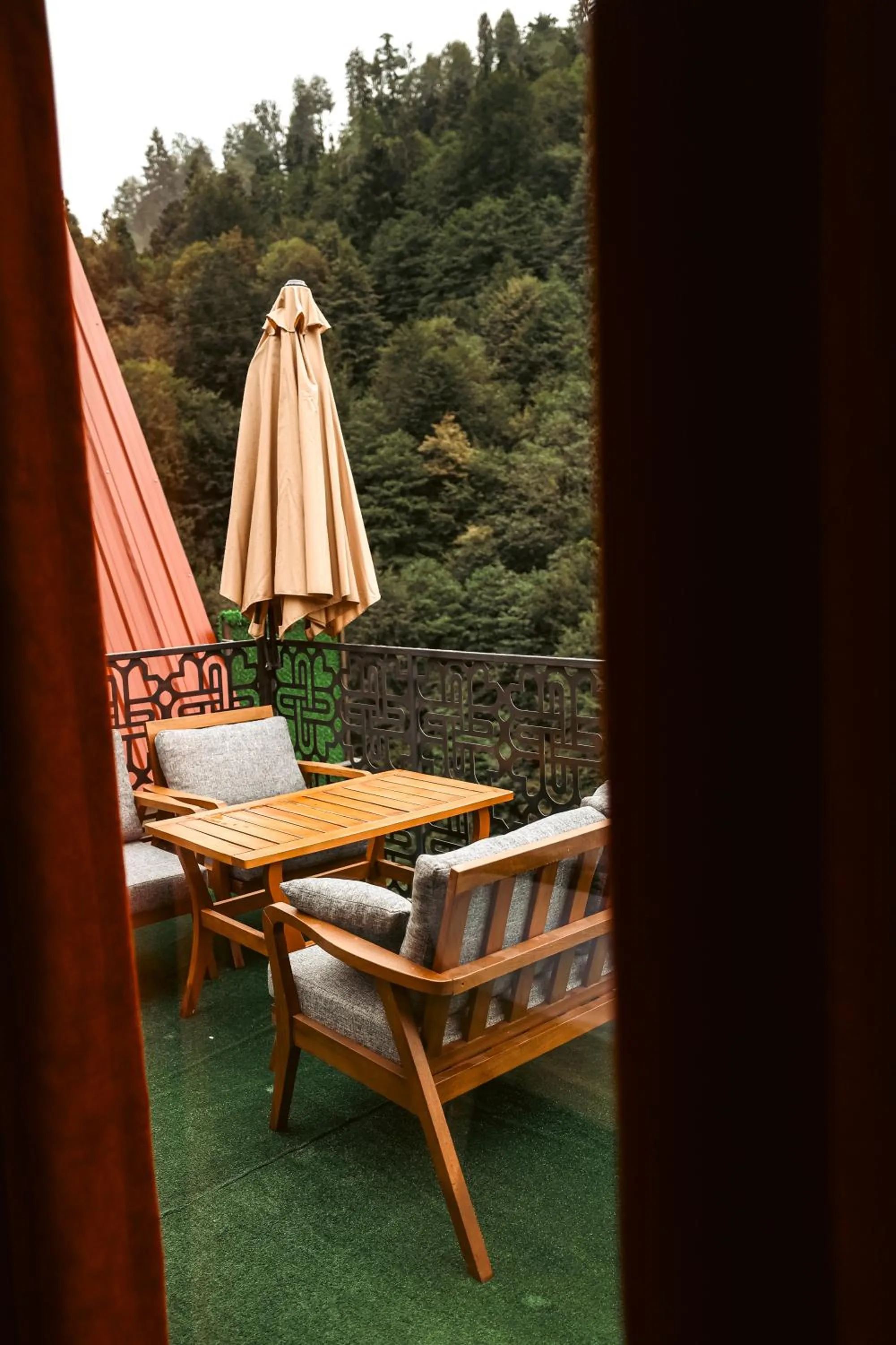 Patio in bungalove tatil köyü