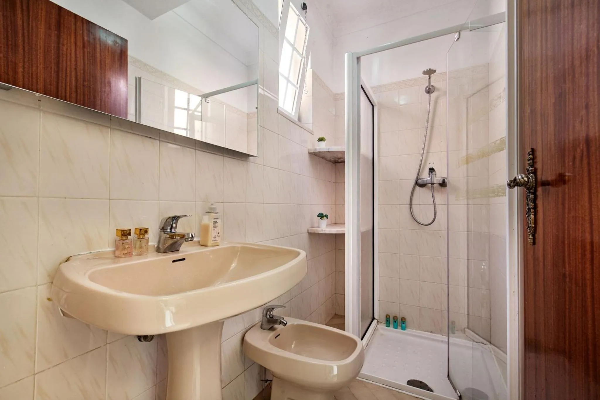 Bathroom in A Fantastic Place for Families, Hilton Hotel are and close to amenities