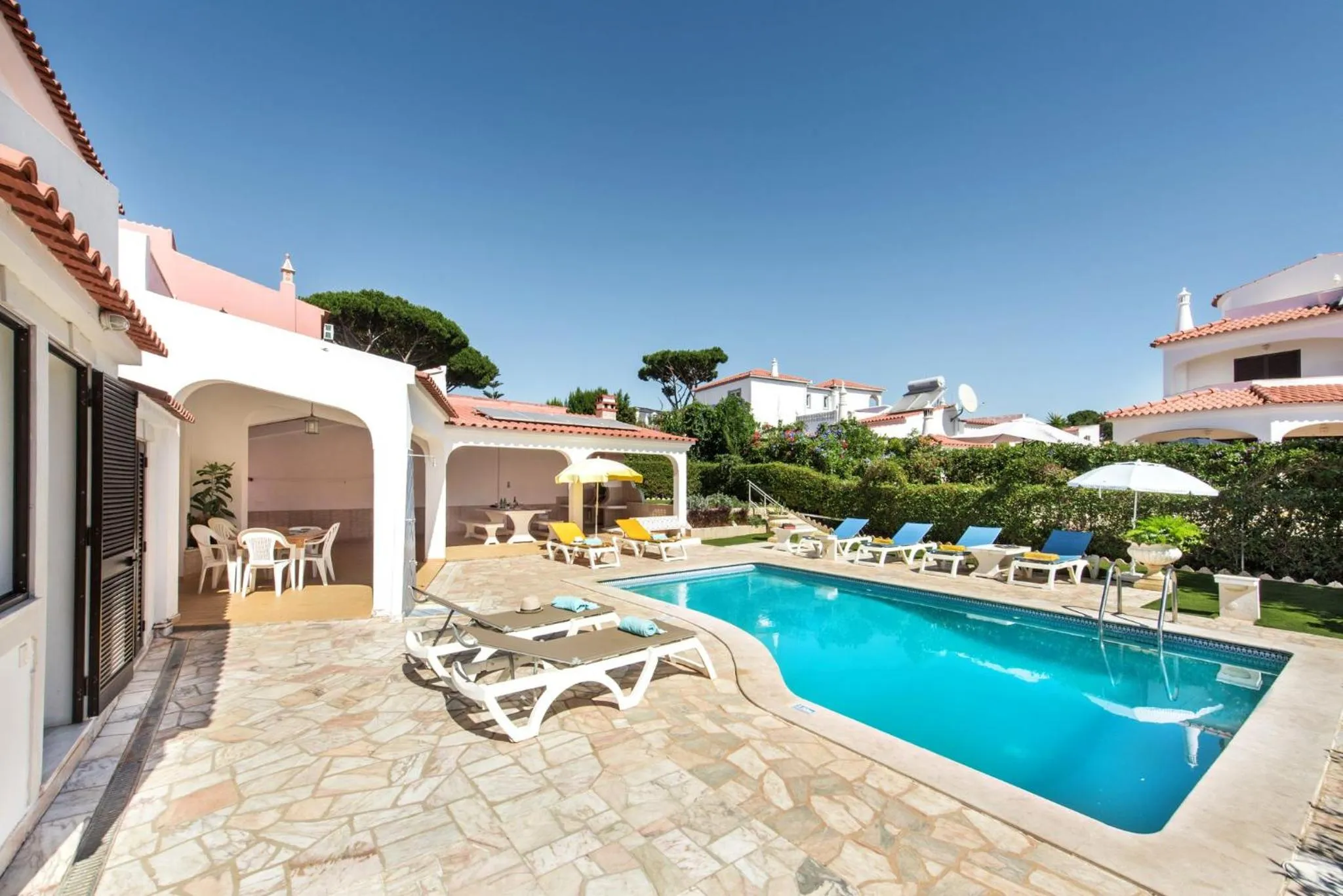 Patio in A Fantastic Place for Families, Hilton Hotel are and close to amenities