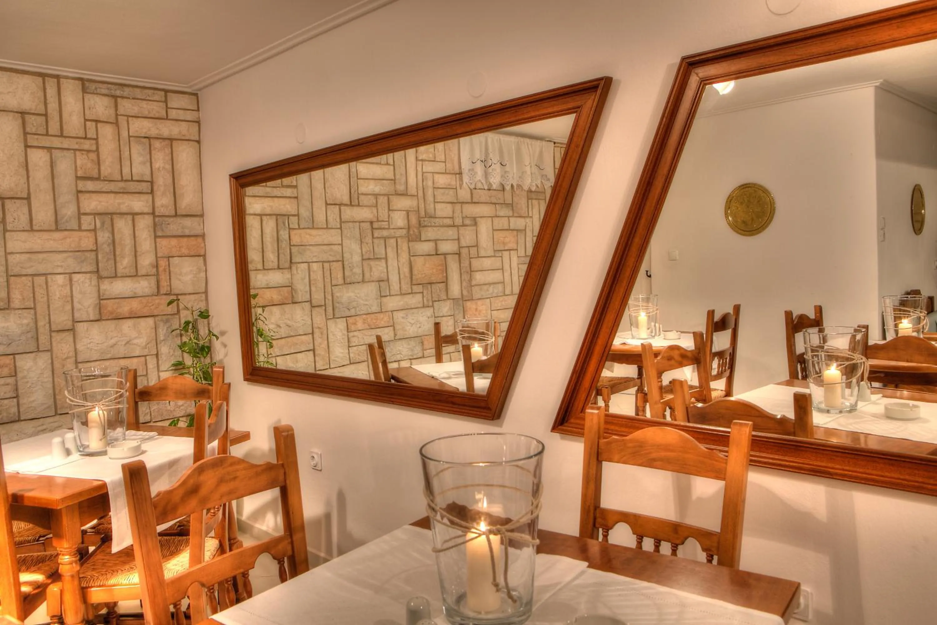 Restaurant/places to eat in Ostria
