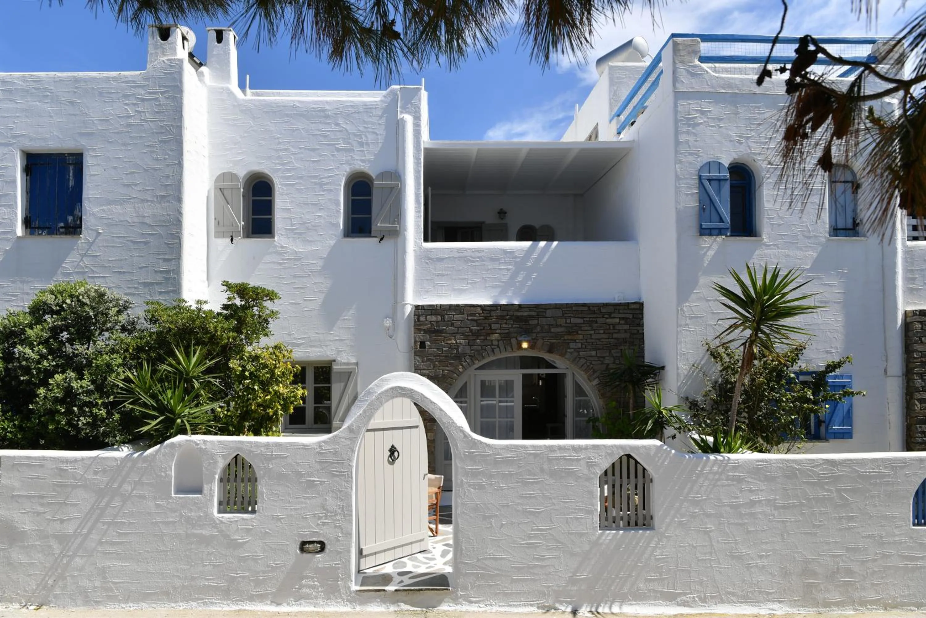 Santa Flora 3 Bedroom House â Parikiaâs Edge