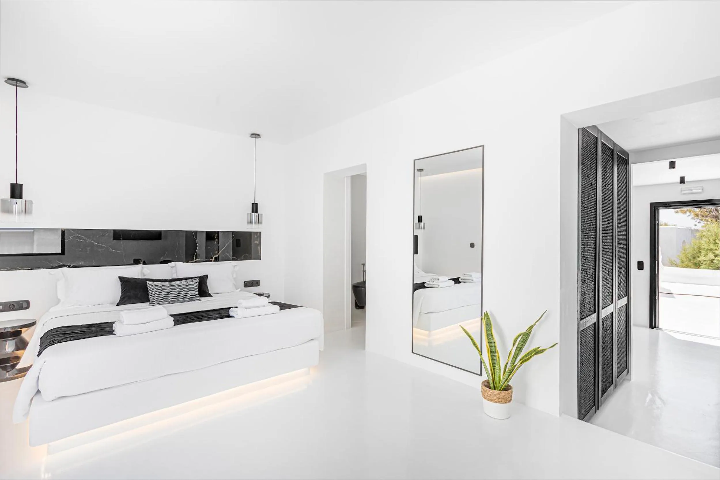 Bed in Tagoo Black Mykonos