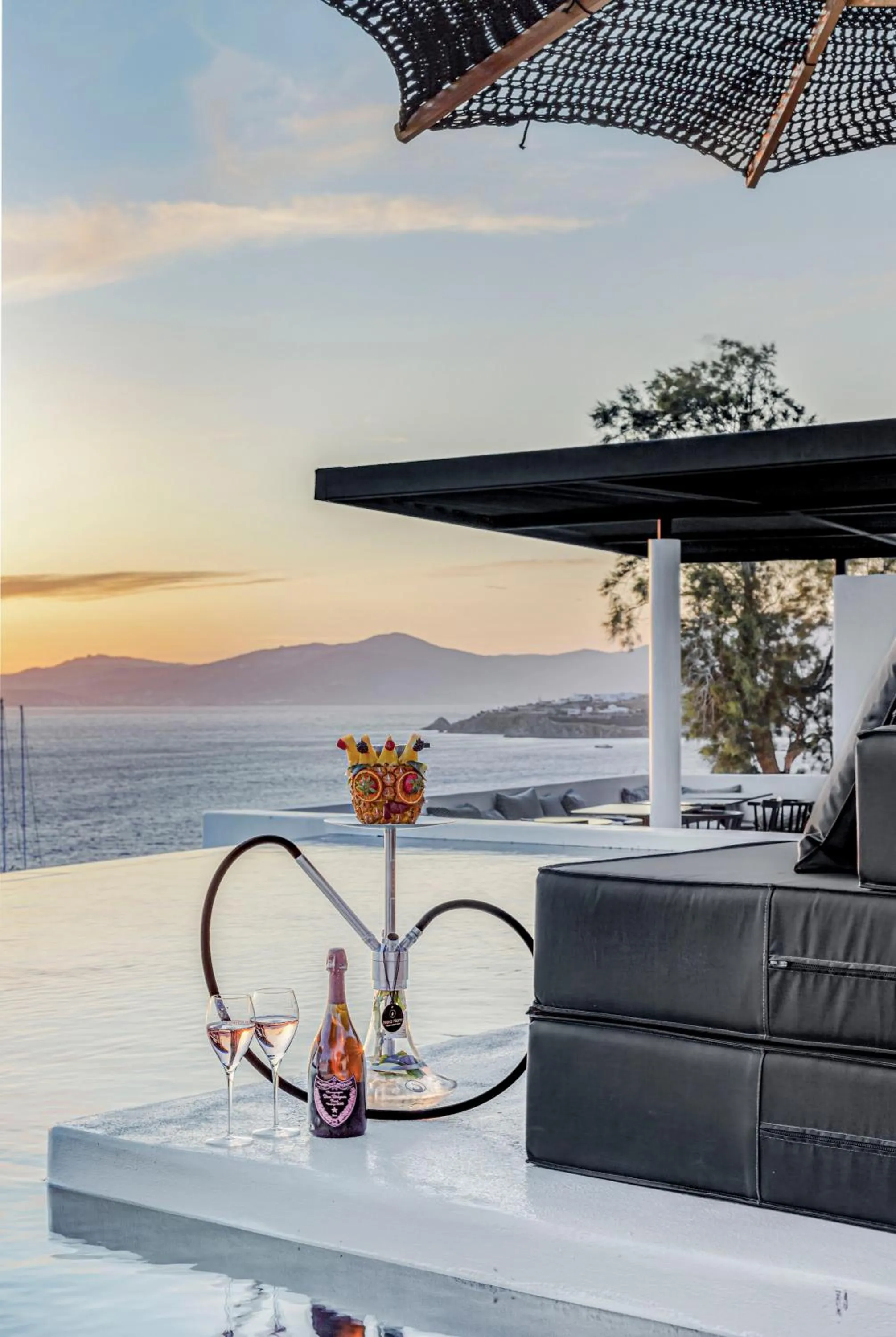 Area and facilities in Tagoo Black Mykonos