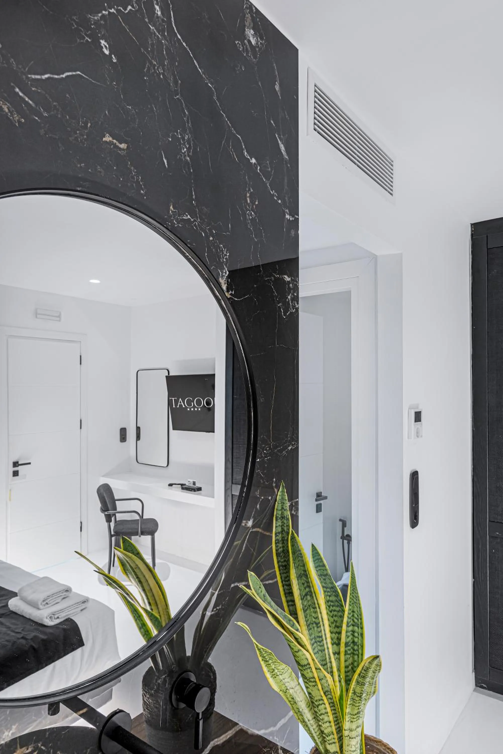 Decorative detail in Tagoo Black Mykonos