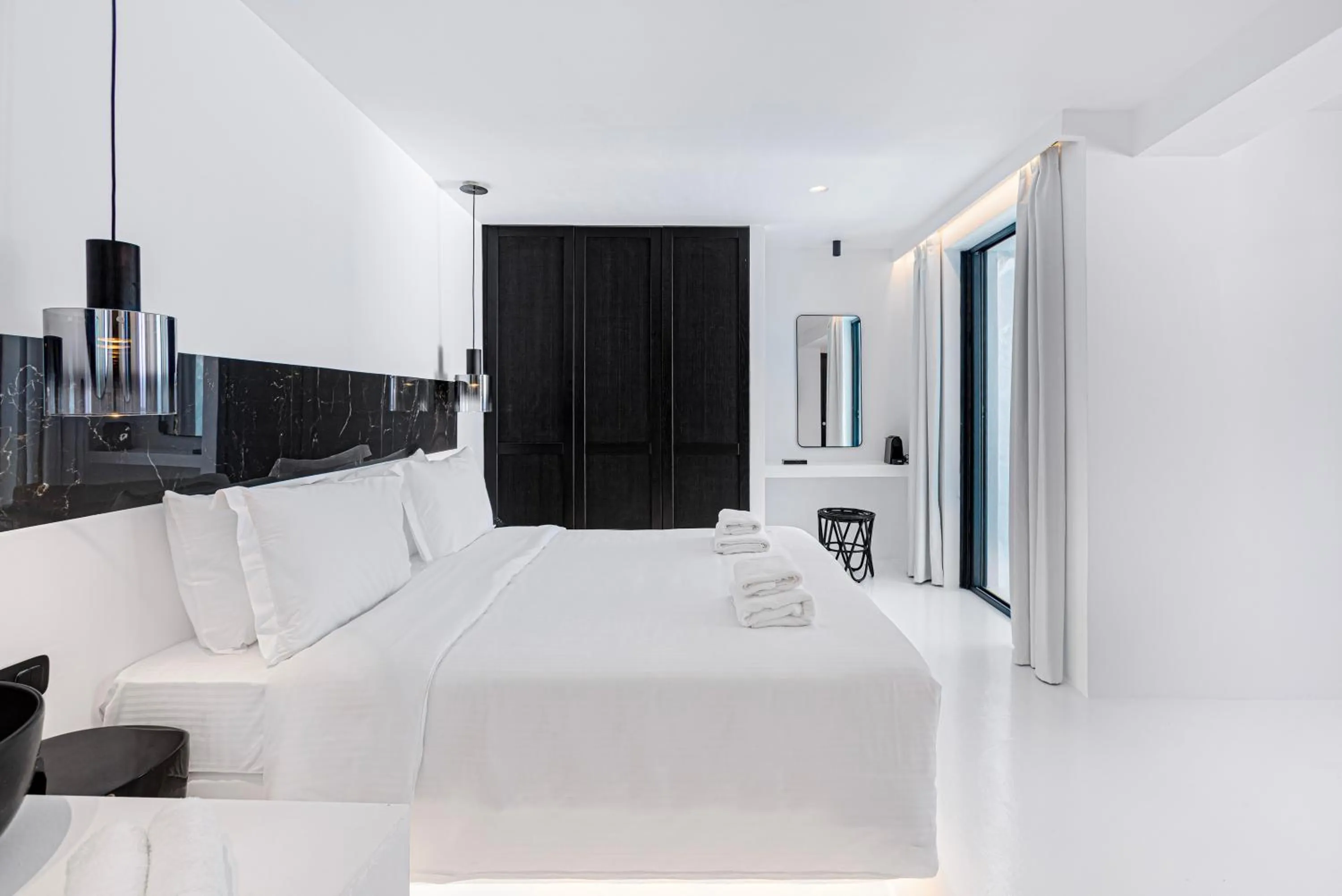 Bedroom in Tagoo Black Mykonos