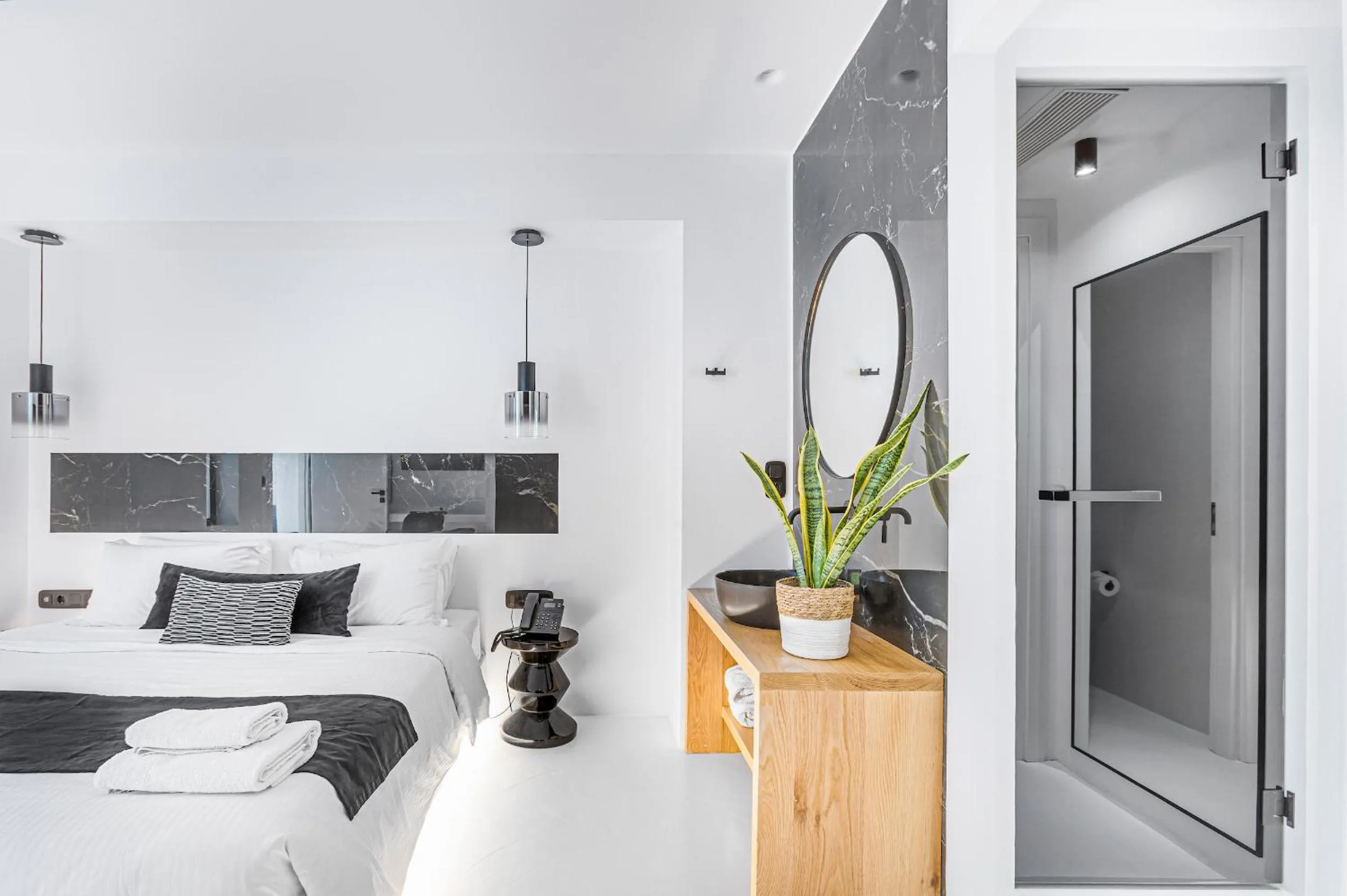 Bedroom in Tagoo Black Mykonos