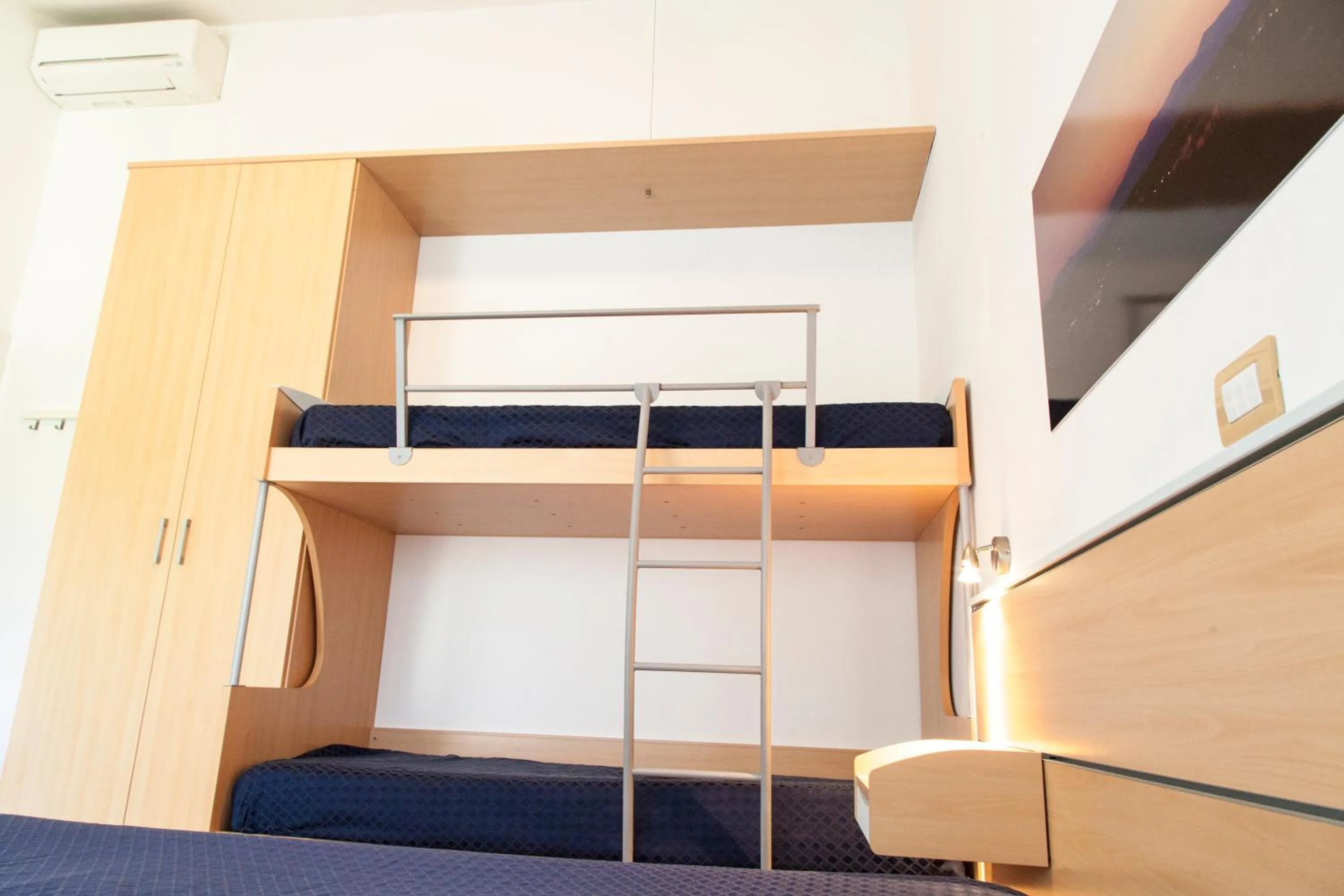 bunk bed, Bed in Residence Casabianca
