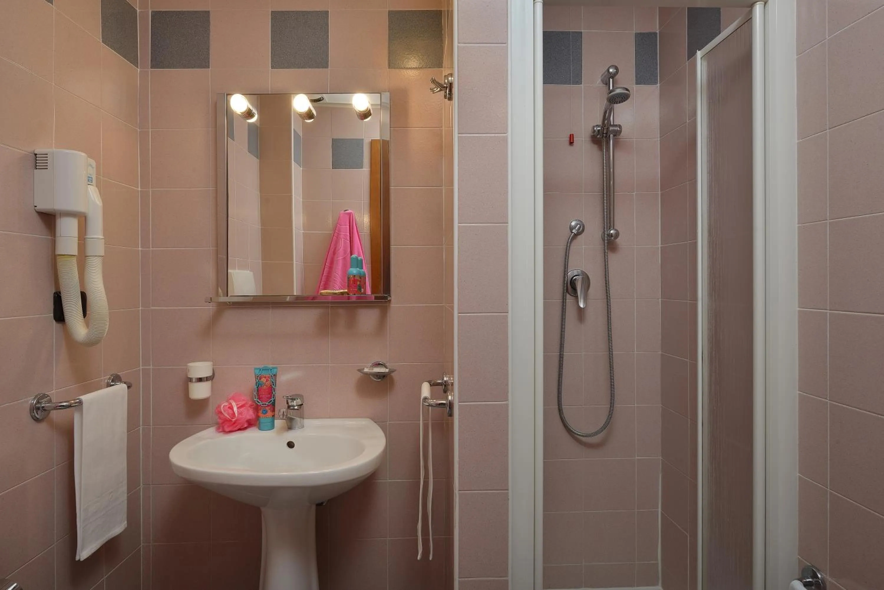 Bathroom in Hotel Nuovo Diana