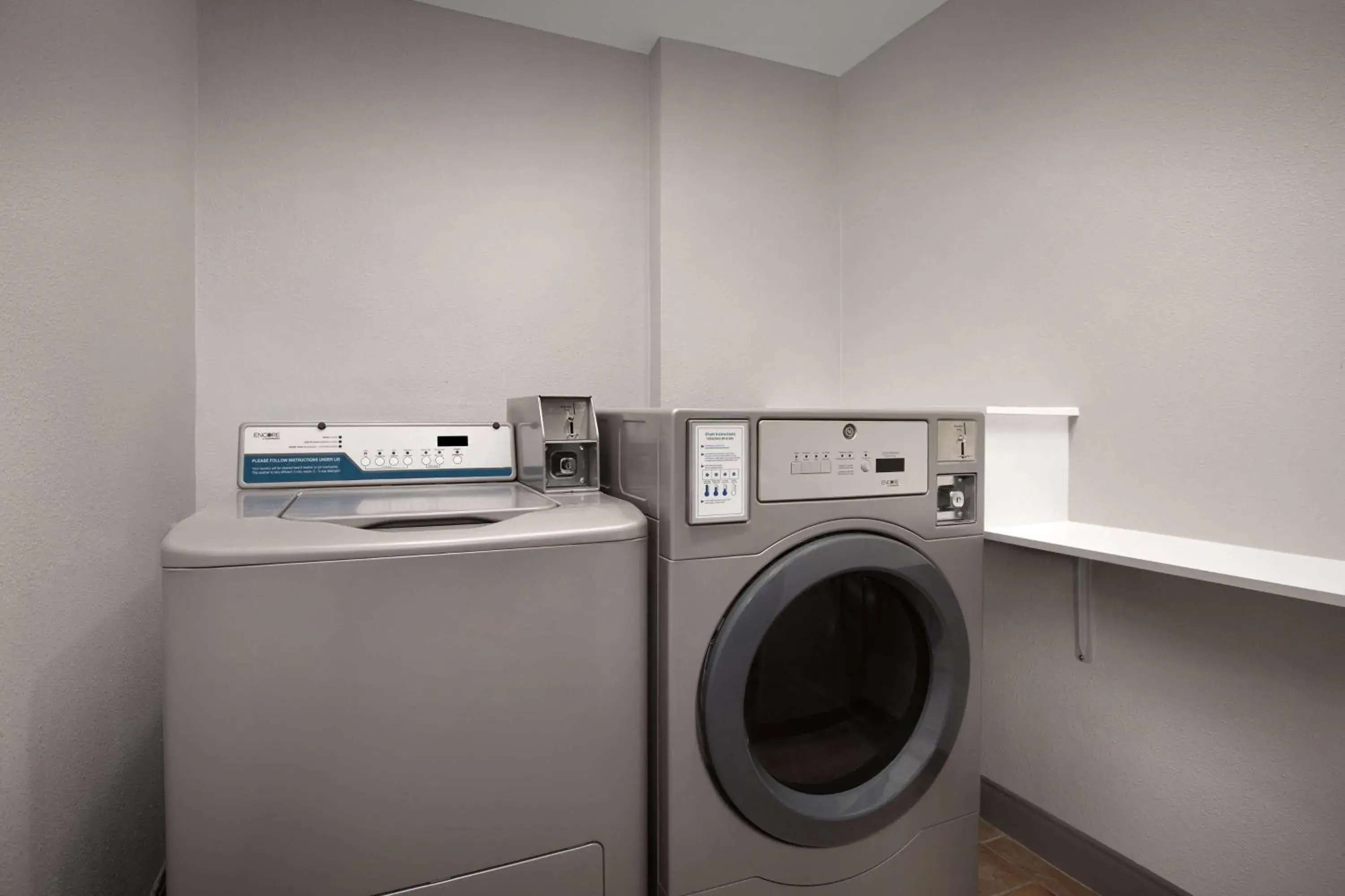 Spa and wellness centre/facilities in Spark by Hilton Denver Tech Center Greenwood Village Spa and wellness centre/facilities in Spark by Hilton Denver Tech Center Greenwood Village