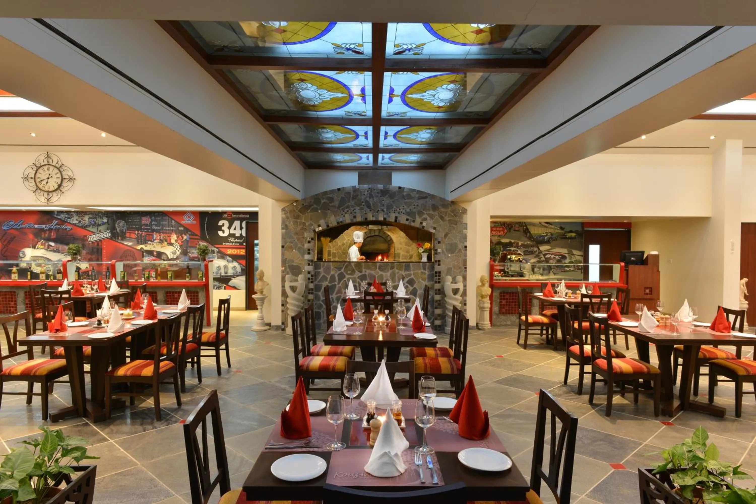 Restaurant/places to eat in Madhubhan Resort & Spa