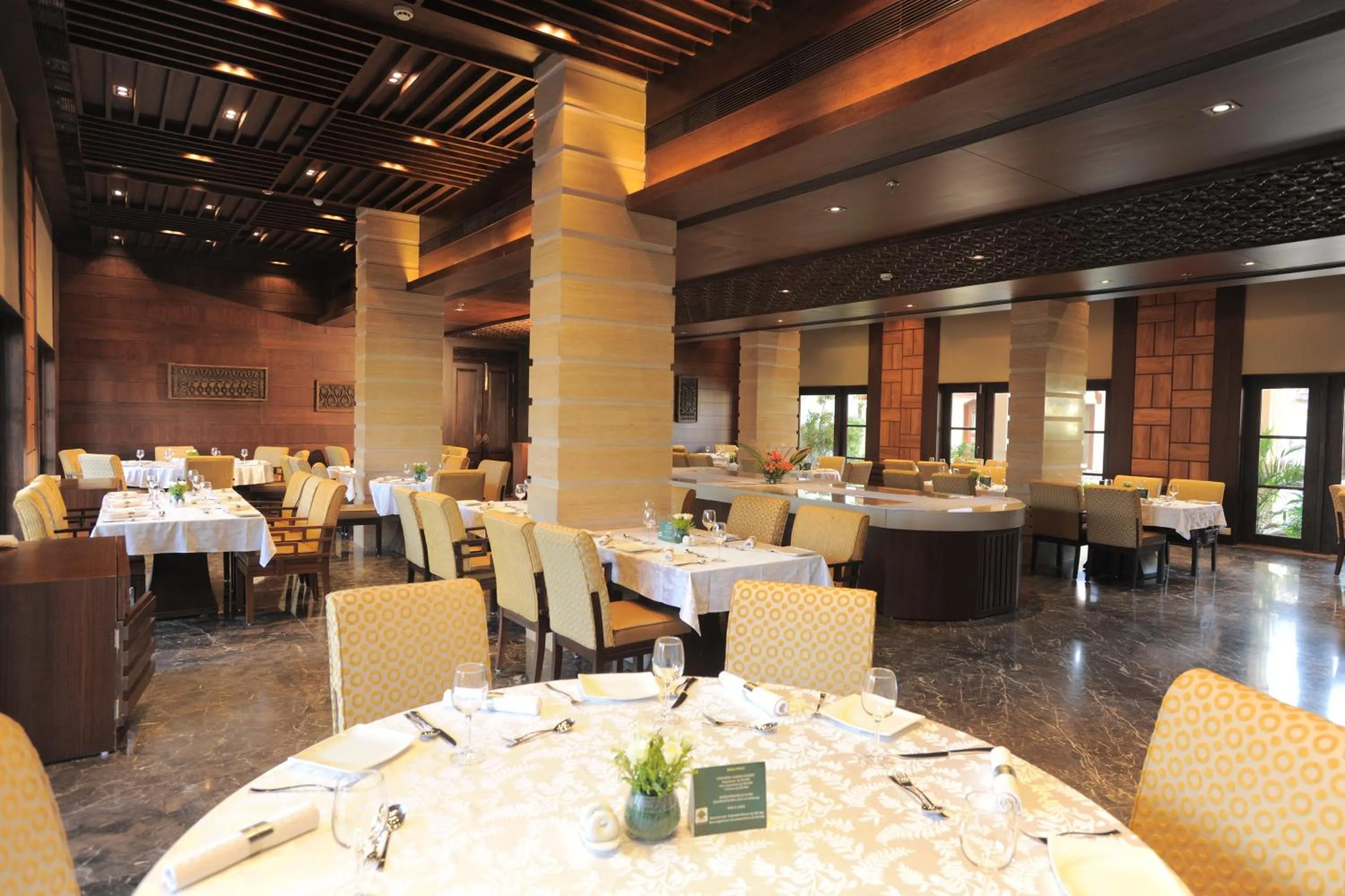 Restaurant/places to eat in Madhubhan Resort & Spa