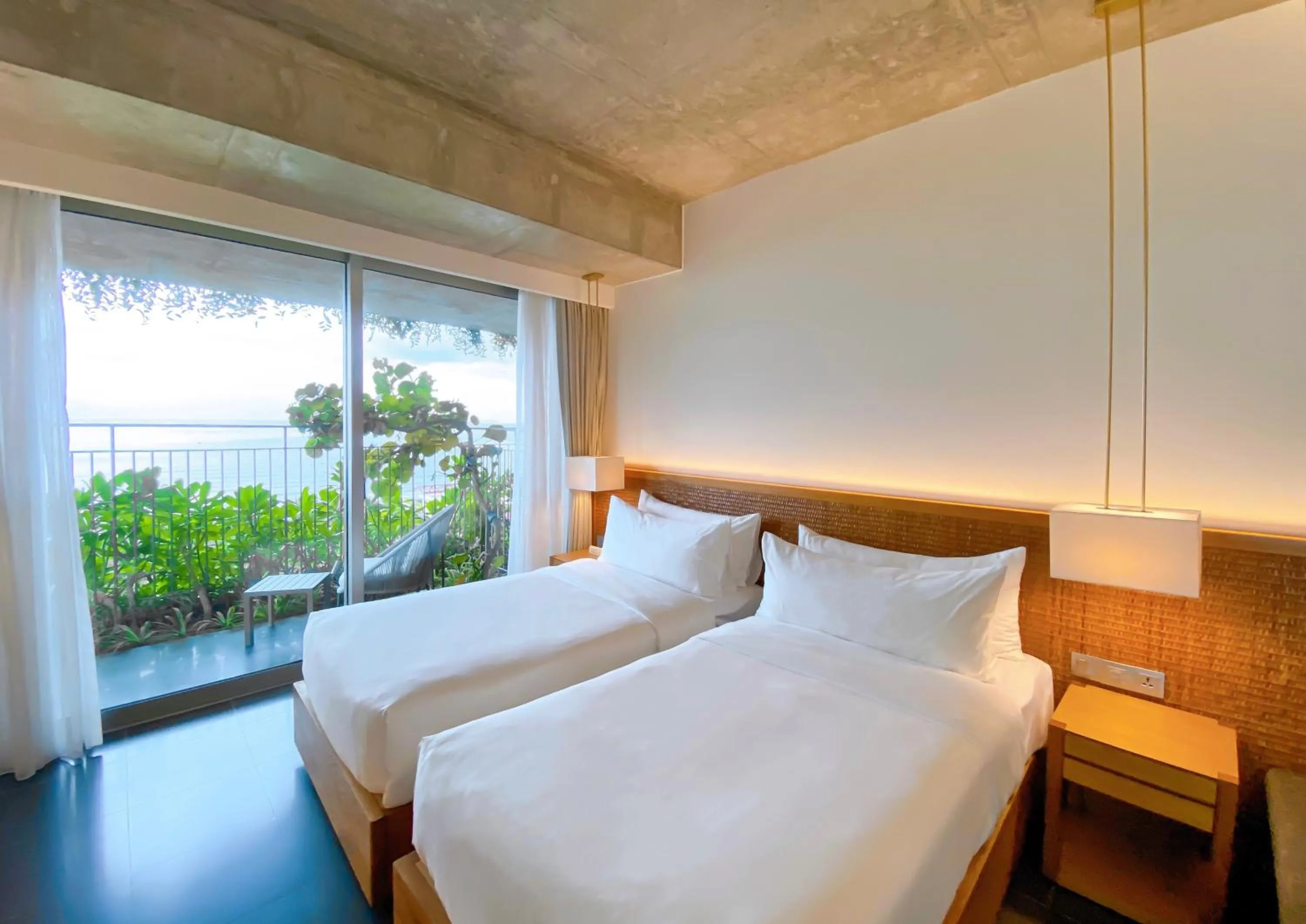 Balcony/Terrace, Bed in Chicland Boutique Danang Beach Hotel