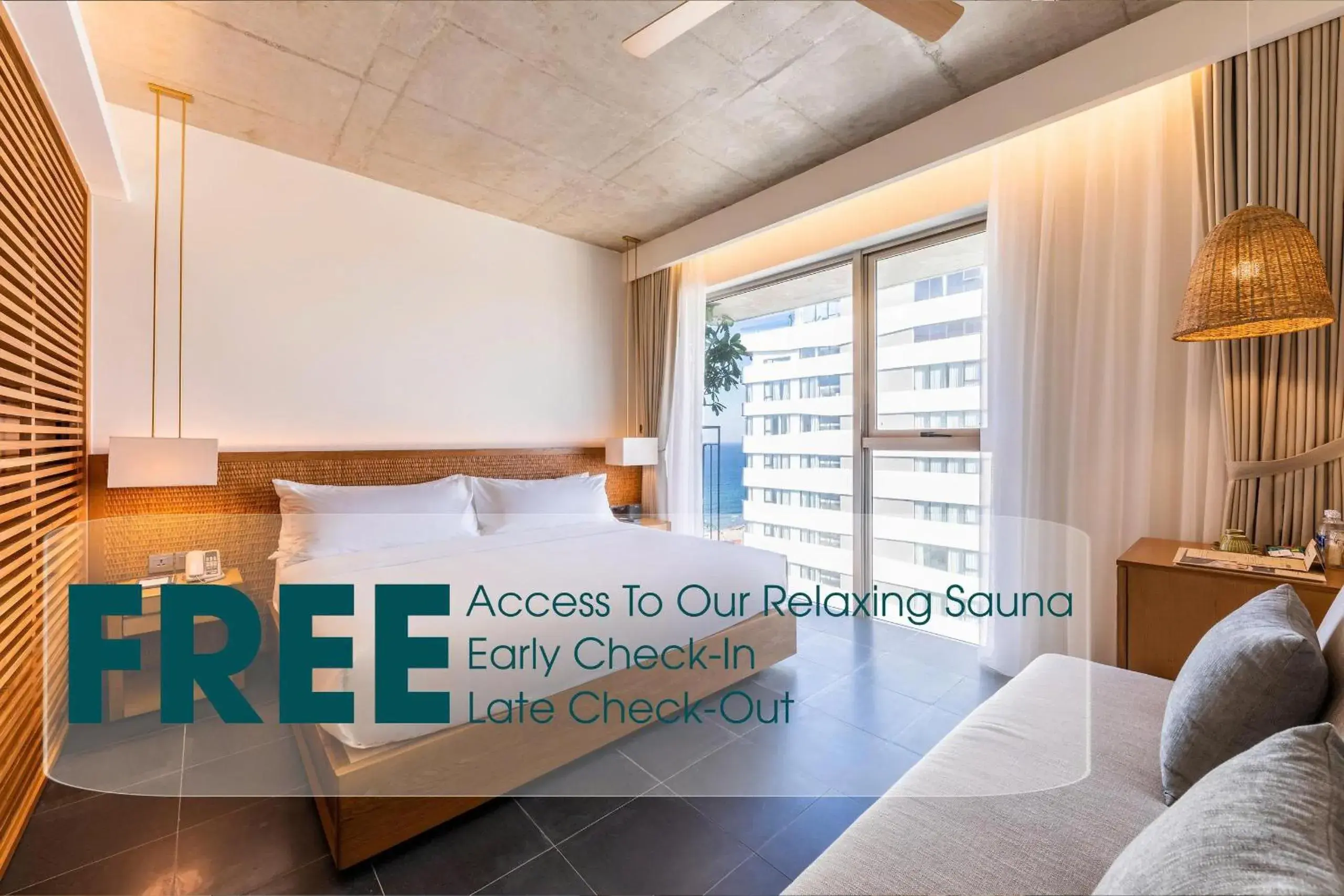 Deluxe Double with Partial Sea View in Chicland Boutique Danang Beach Hotel Deluxe Double with Partial Sea View in Chicland Boutique Danang Beach Hotel