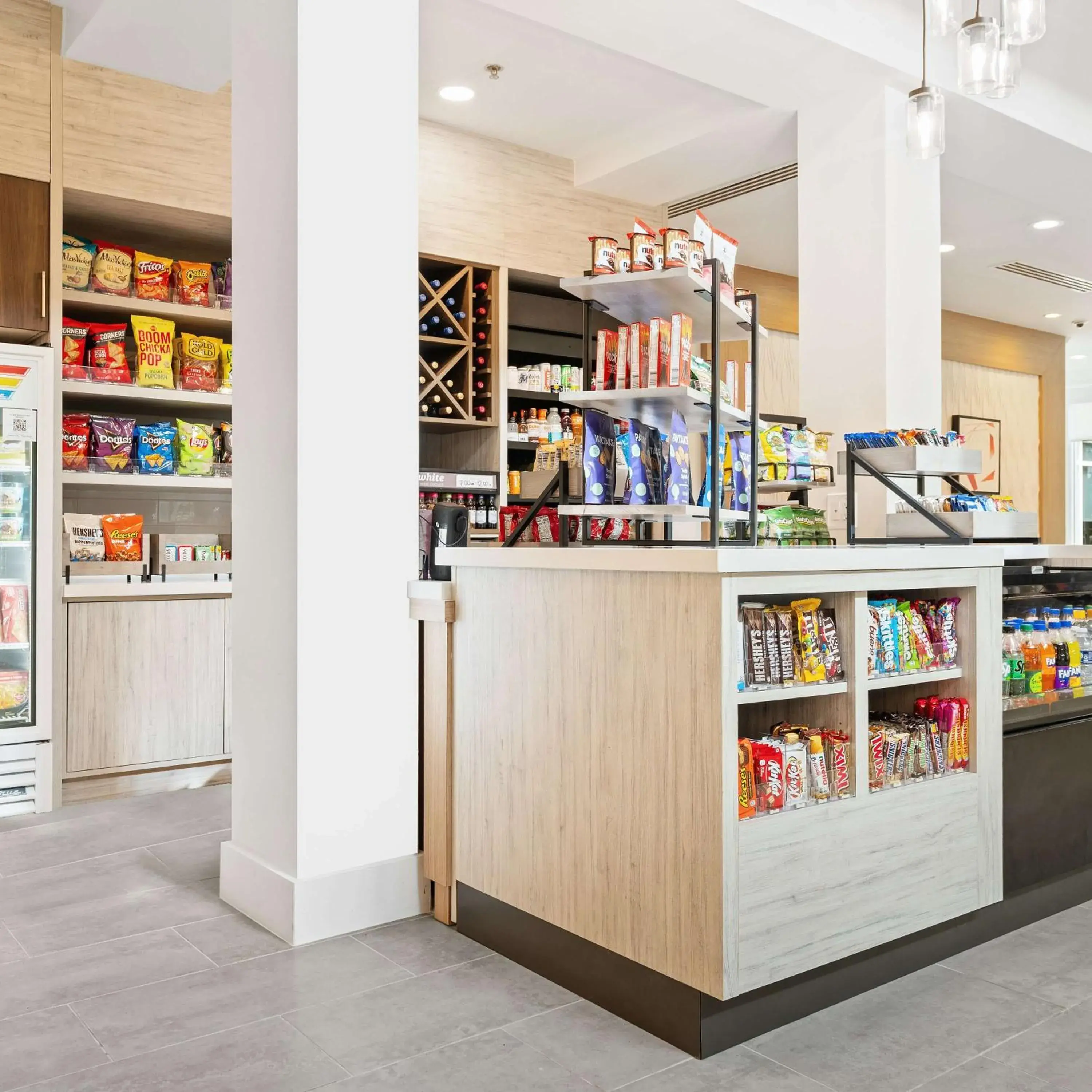 Restaurant/places to eat in Hilton Garden Inn Ft. Lauderdale Airport-Cruise Port Restaurant/places to eat in Hilton Garden Inn Ft. Lauderdale Airport-Cruise Port