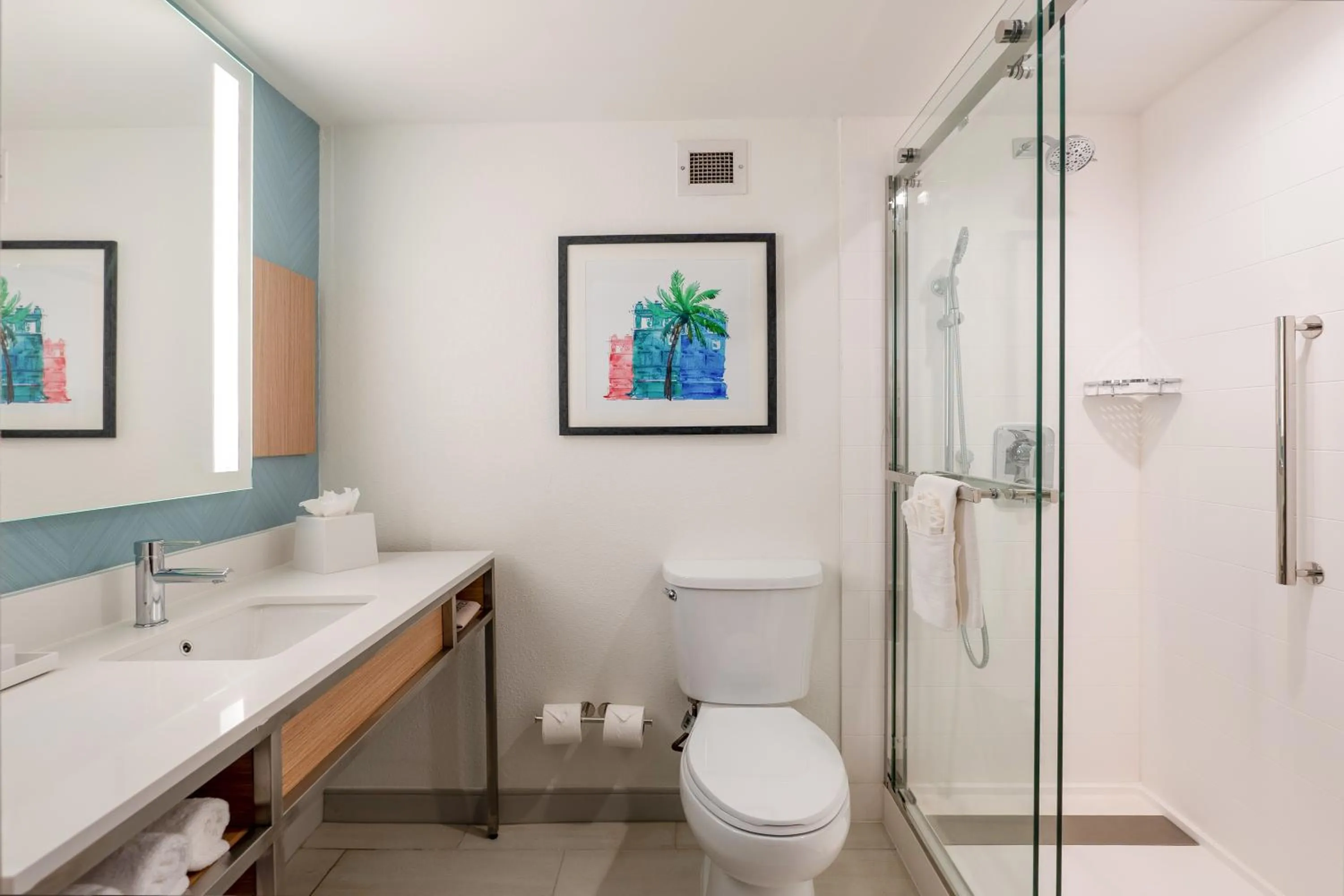 Bathroom in Hilton Garden Inn Ft. Lauderdale Airport-Cruise Port