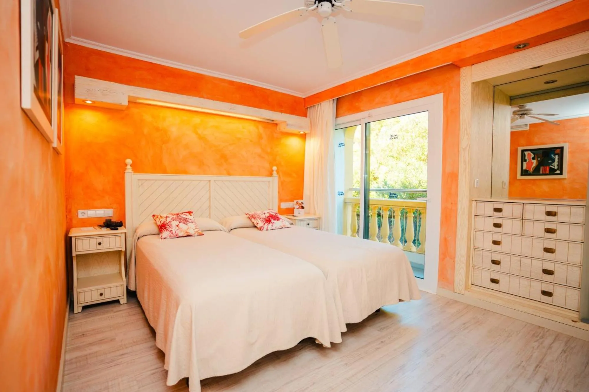 Bedroom, Bed in Royal Son Bou Family Club