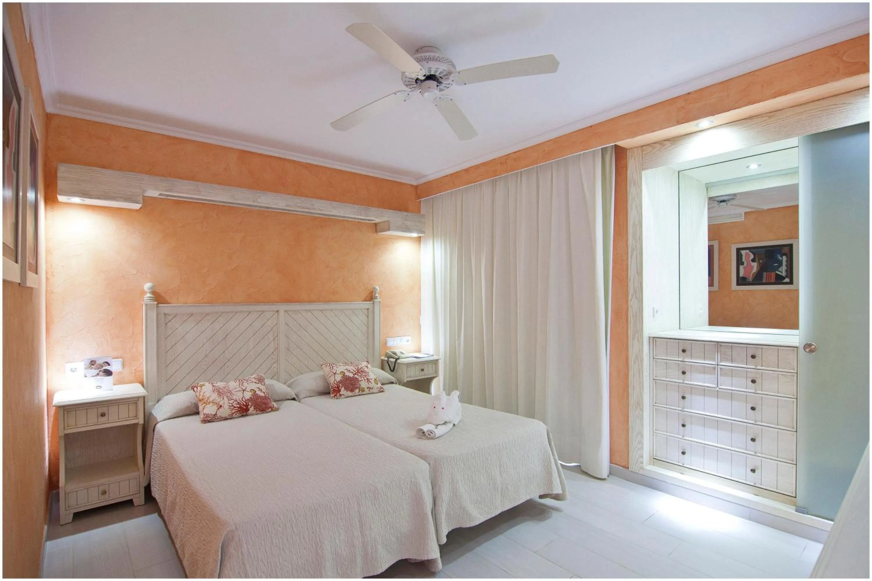 Bed in Royal Son Bou Family Club