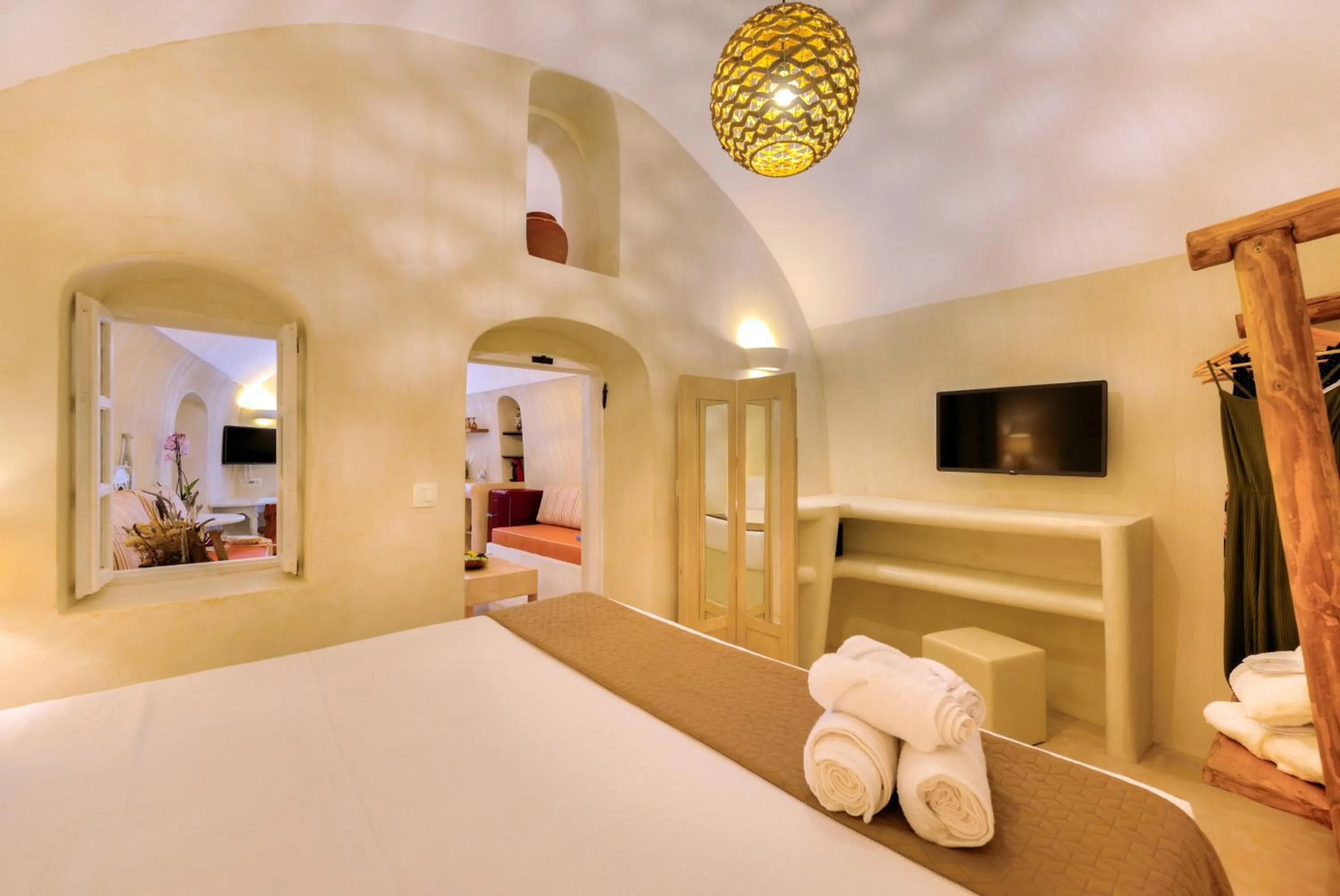 Bedroom, Bed in Pasithea Suites