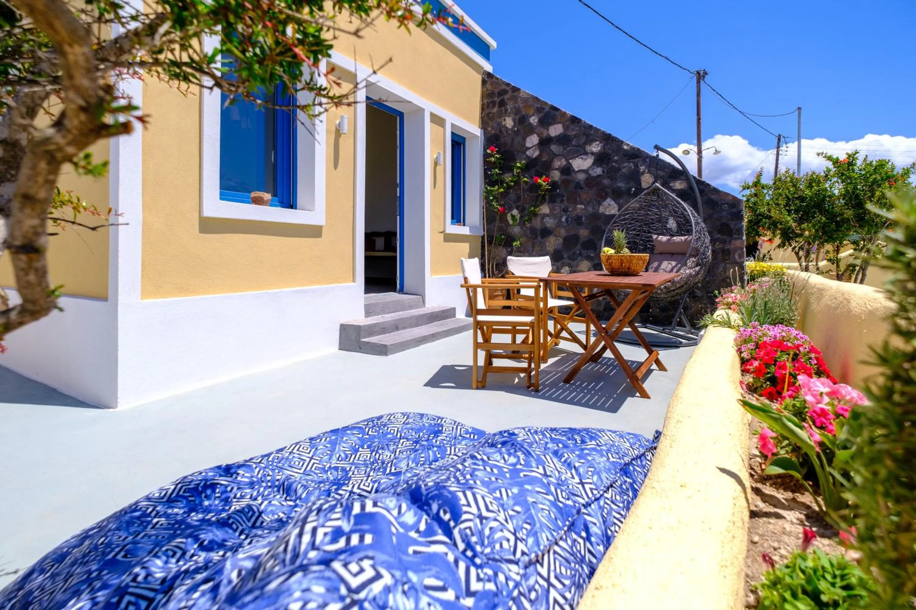 Patio in Pasithea Suites