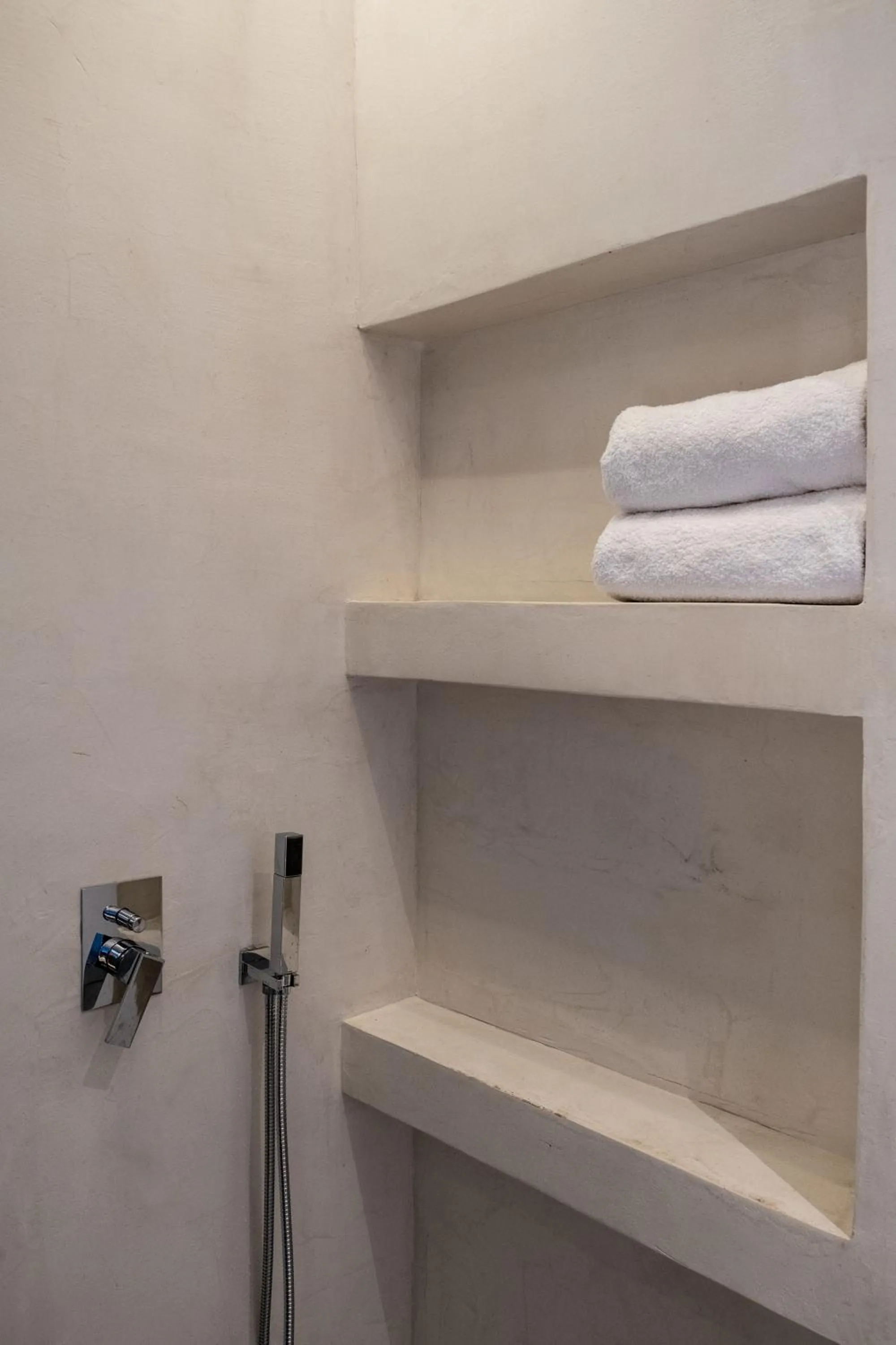 Shower in Pasithea Suites